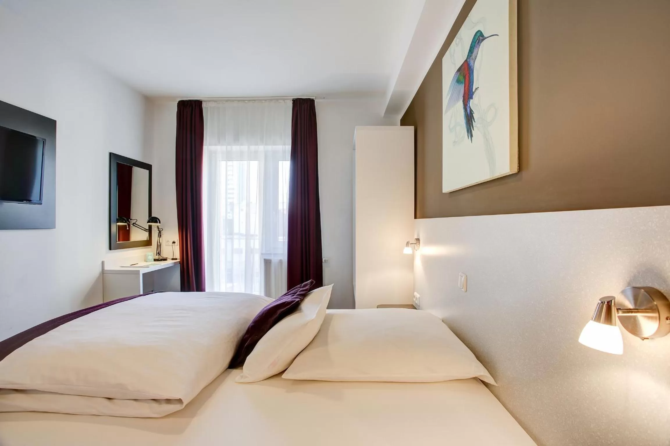 Photo of the whole room, Bed in Hotel West