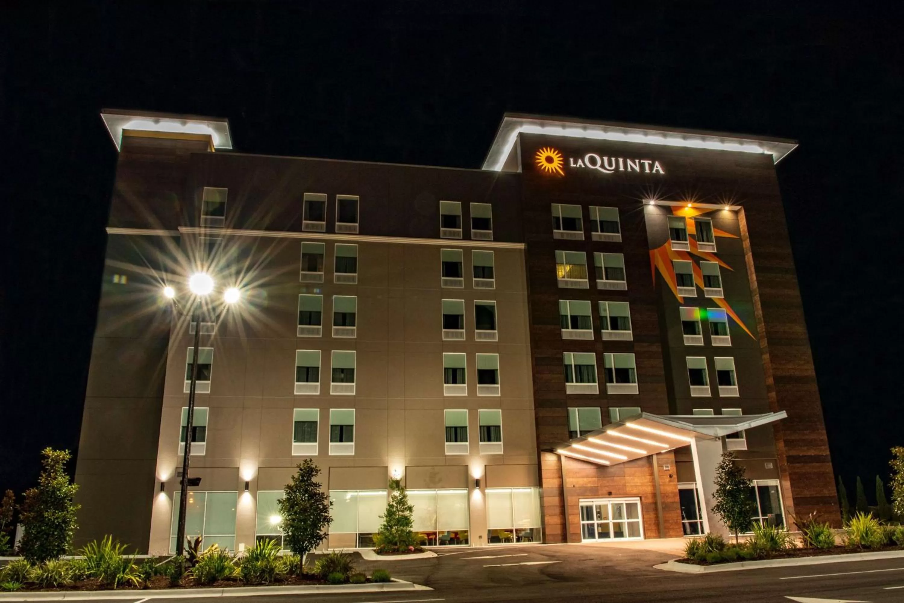 Property building in La Quinta Inn & Suites by Wyndham Lake City