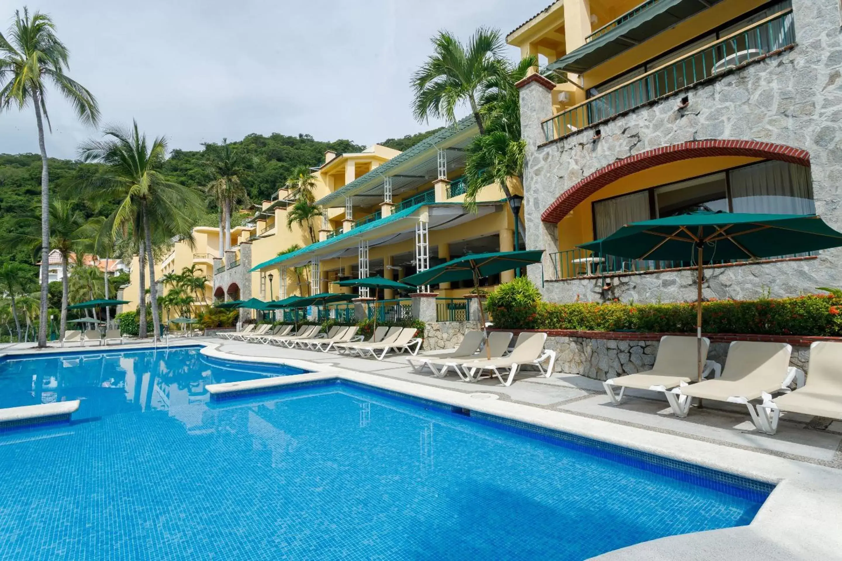 Swimming Pool in Camino Real Acapulco Diamante