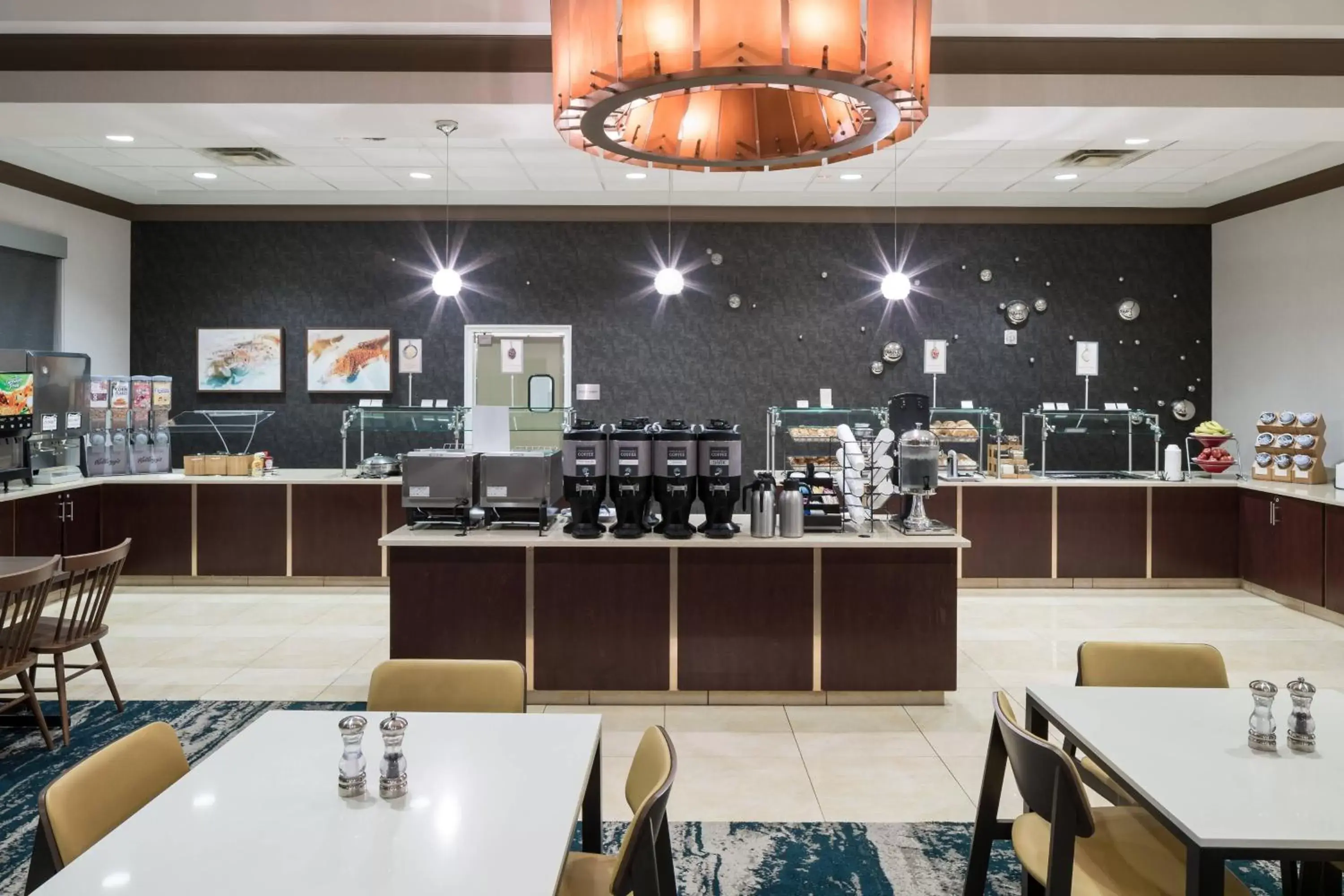 Breakfast, Restaurant/Places to Eat in Fairfield Inn Suites by Marriott Orlando At SeaWorld