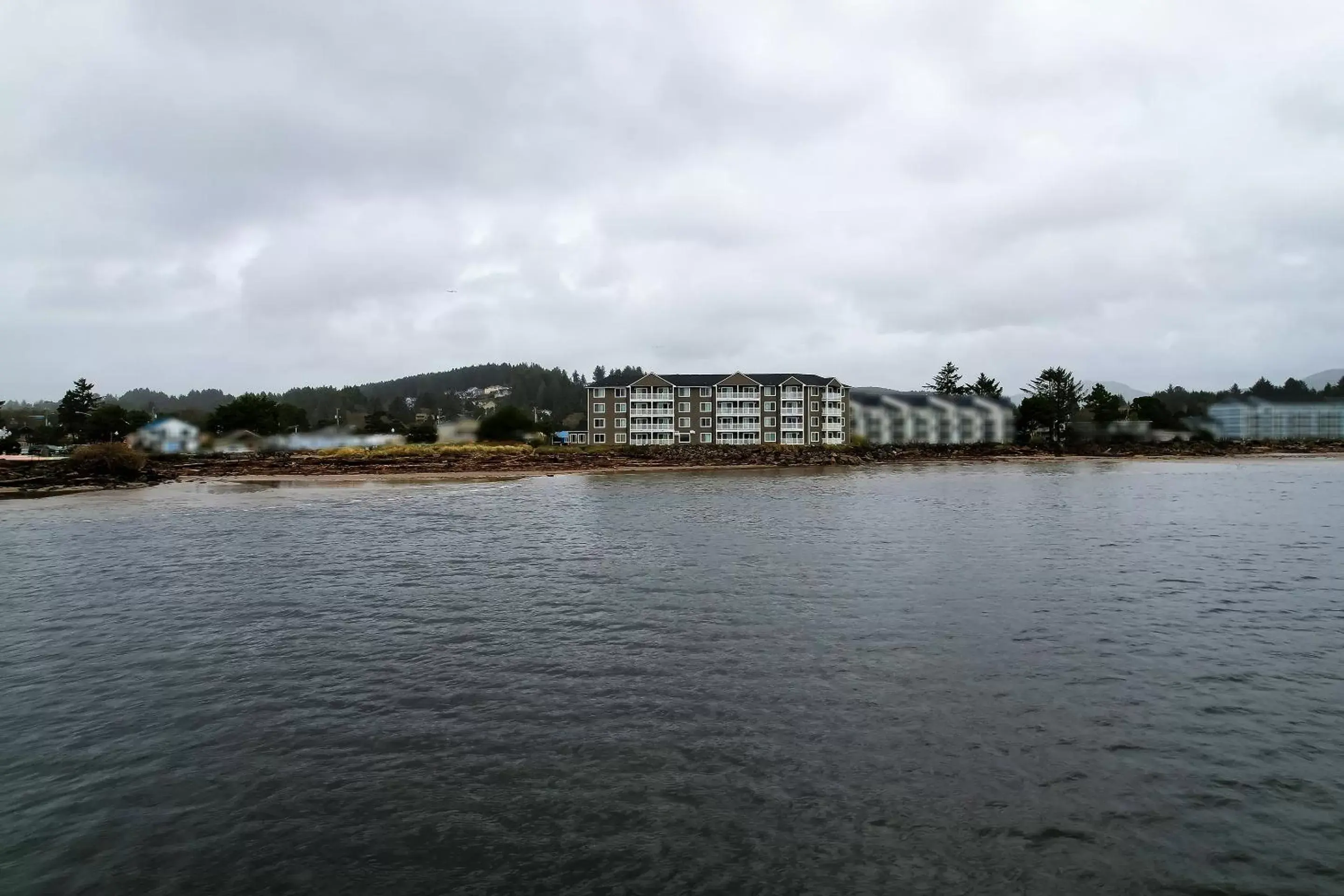 Area and facilities in Siletz Bay Beachfront Hotel by OYO Lincoln City