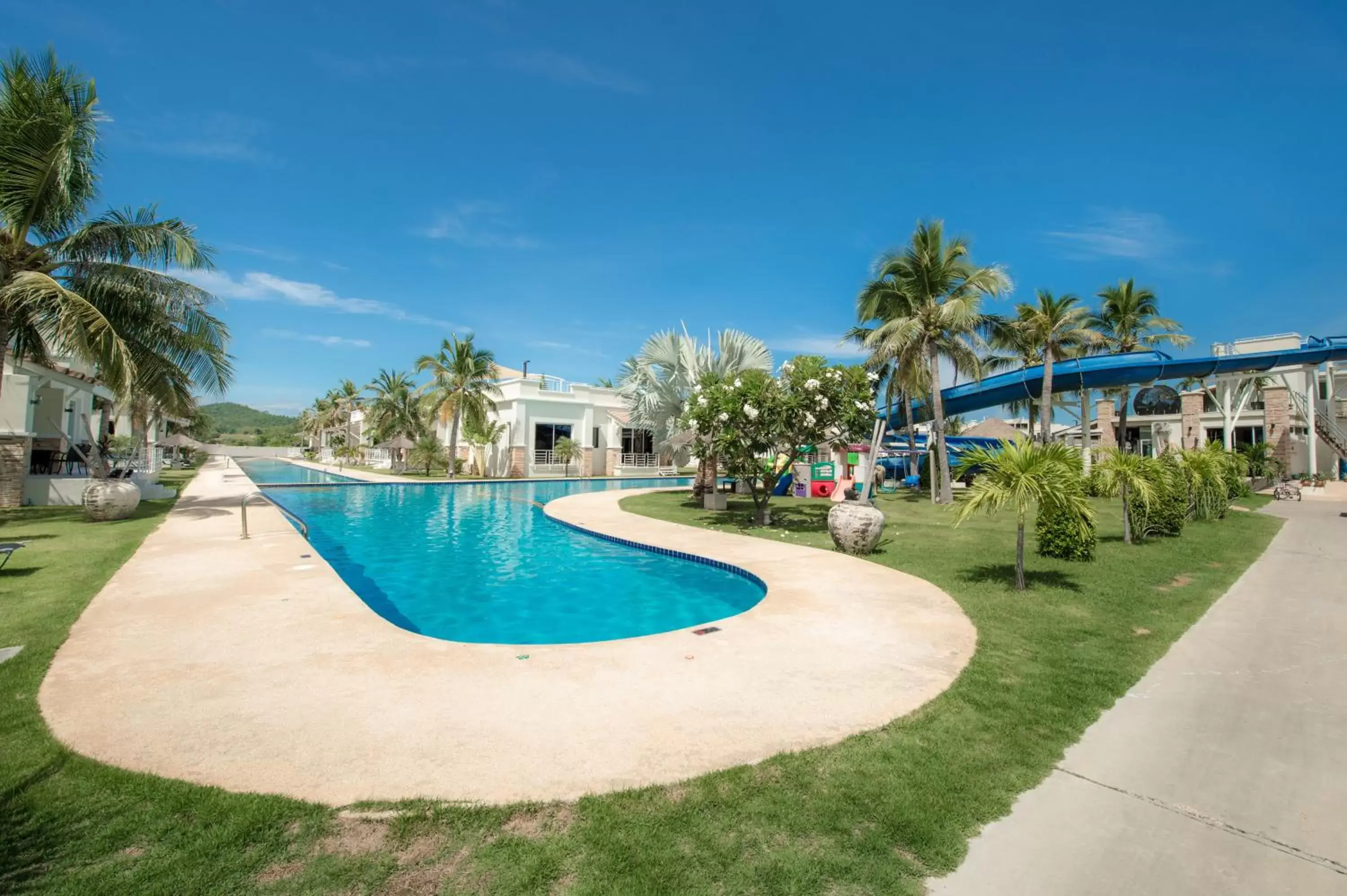 Aqua park, Swimming Pool in Oriental Beach Pearl Resort