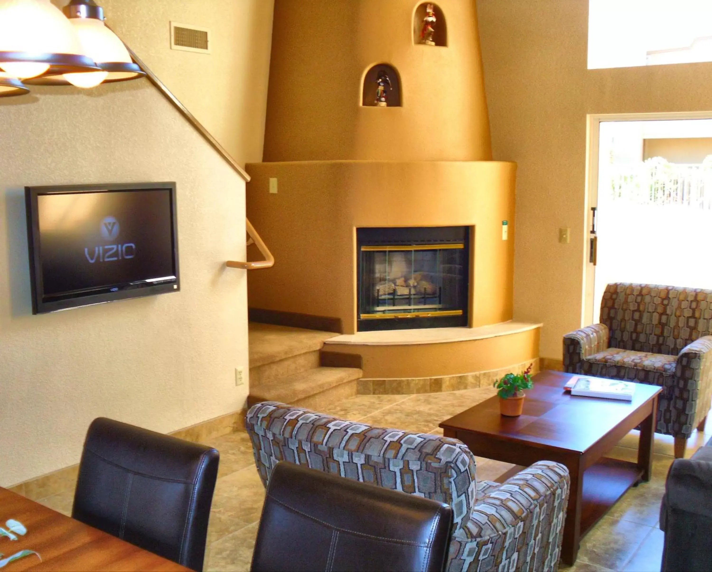 Communal lounge/ TV room, TV/Entertainment Center in Sedona Springs Resort, a VRI resort