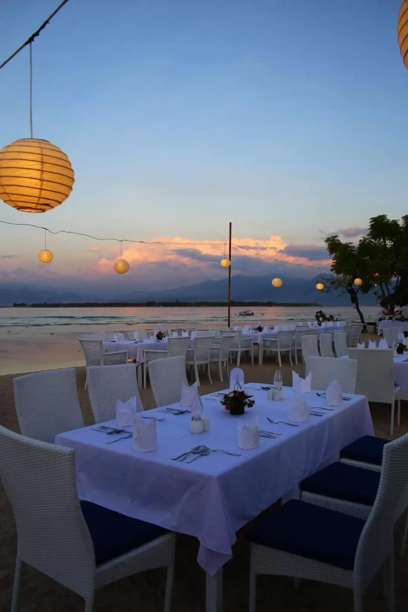 Restaurant/Places to Eat in Seri Resort Gili Meno - Adults Only