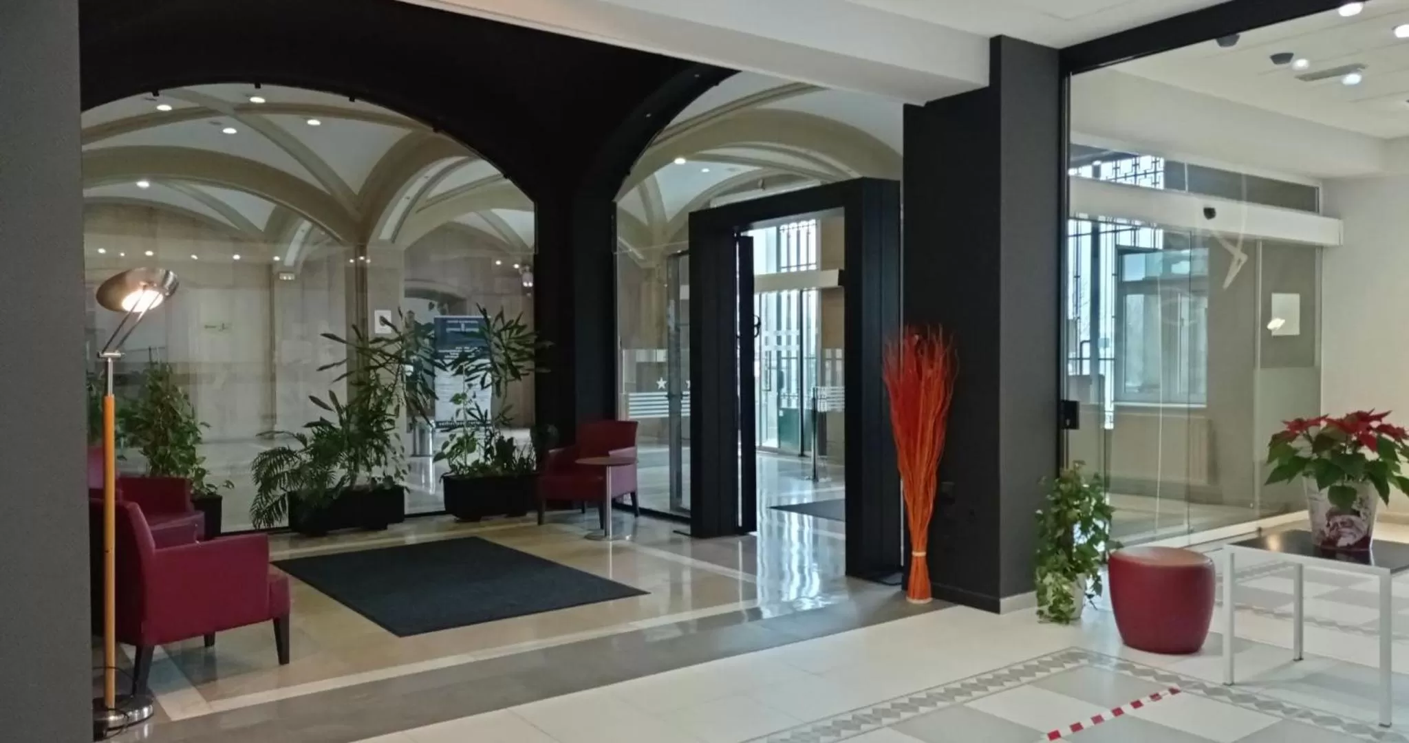 Property building in Hotel Seminario Aeropuerto Bilbao