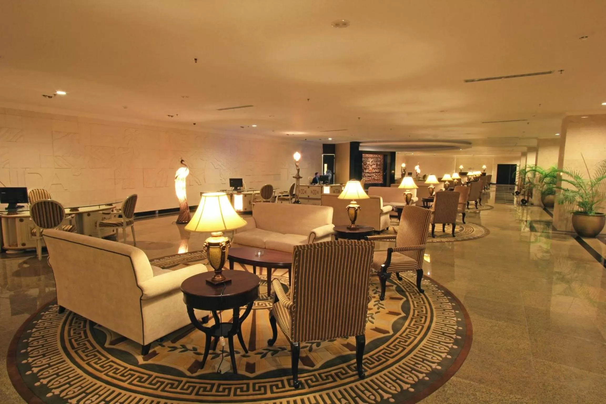 Lobby or reception in Harmoni One Convention Hotel and Service Apartments