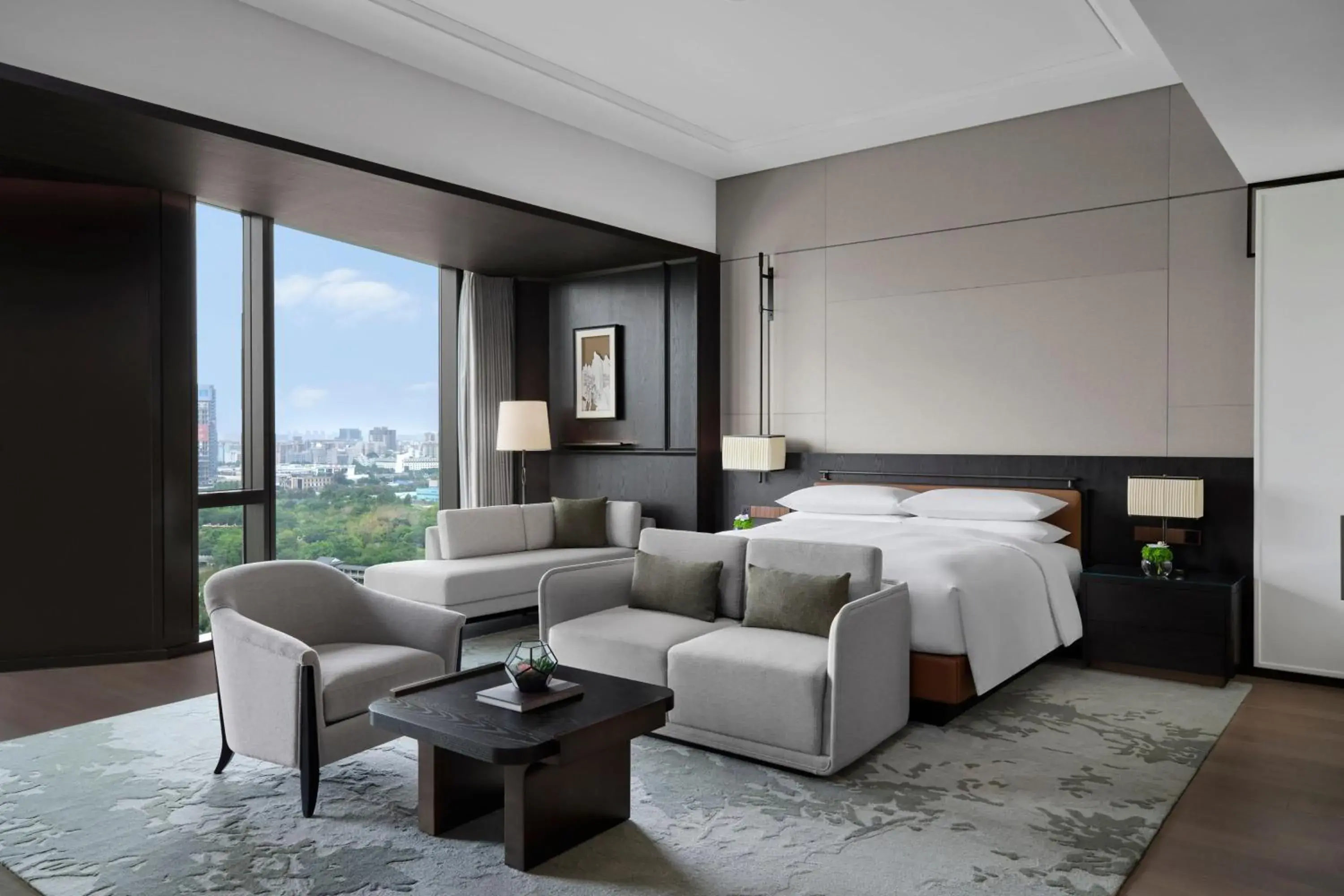 Bedroom in Guangzhou Marriott Hotel Baiyun
