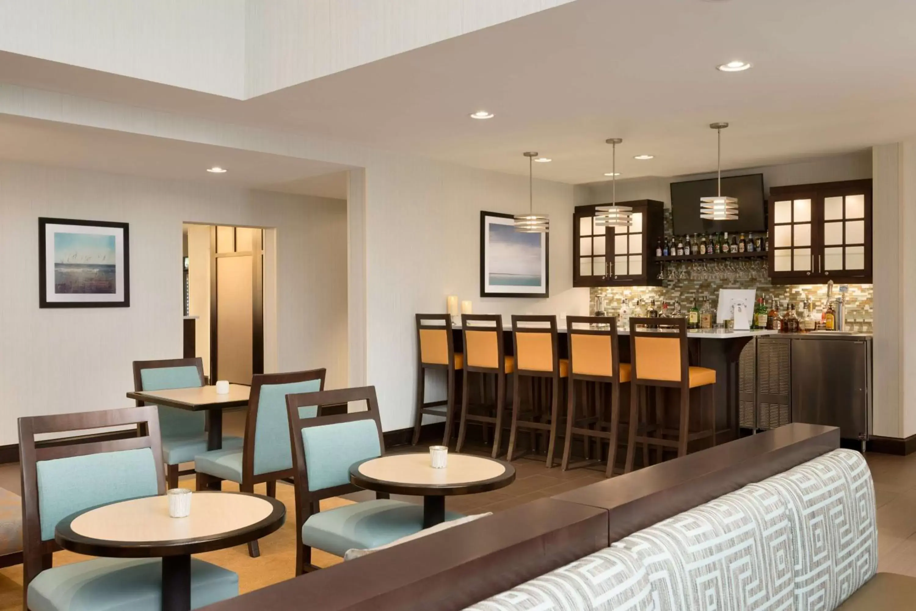 Lounge or bar, Restaurant/Places to Eat in Homewood Suites Jacksonville Deerwood Park