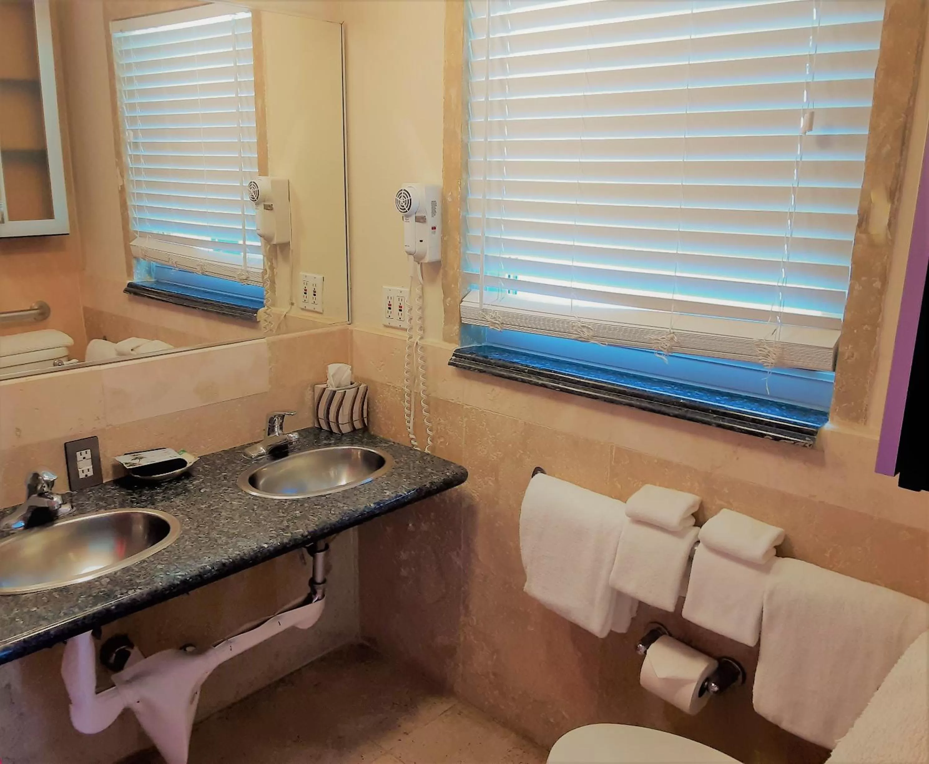 Bathroom in Manhattan Tower Apartment Hotel