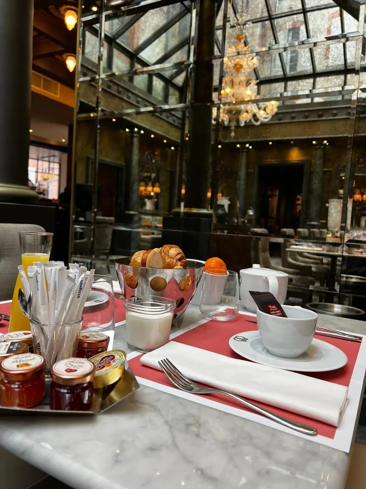 Breakfast, Restaurant/Places to Eat in Hôtel Alchimy