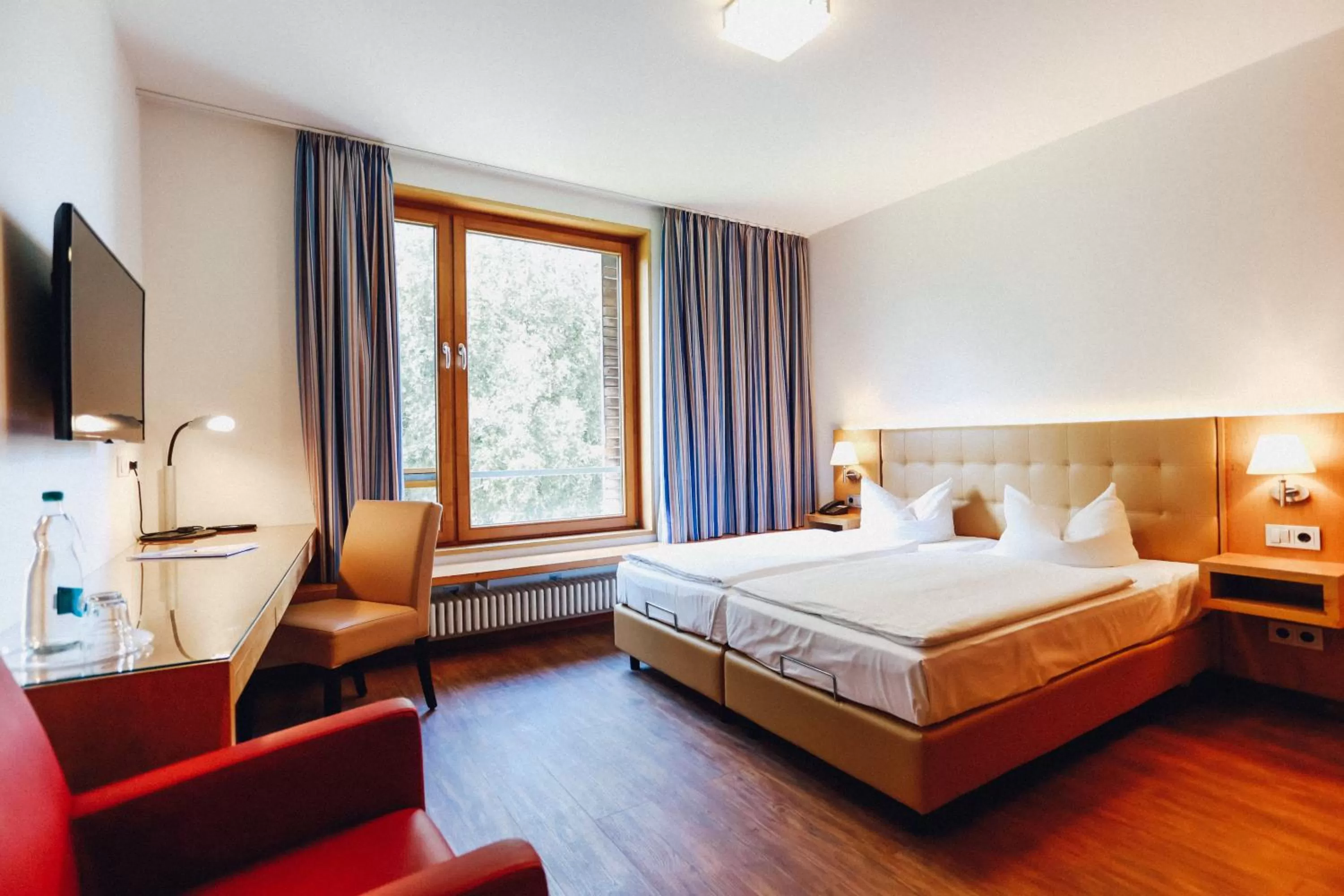 Photo of the whole room, Bed in Ostseehotel Dierhagen