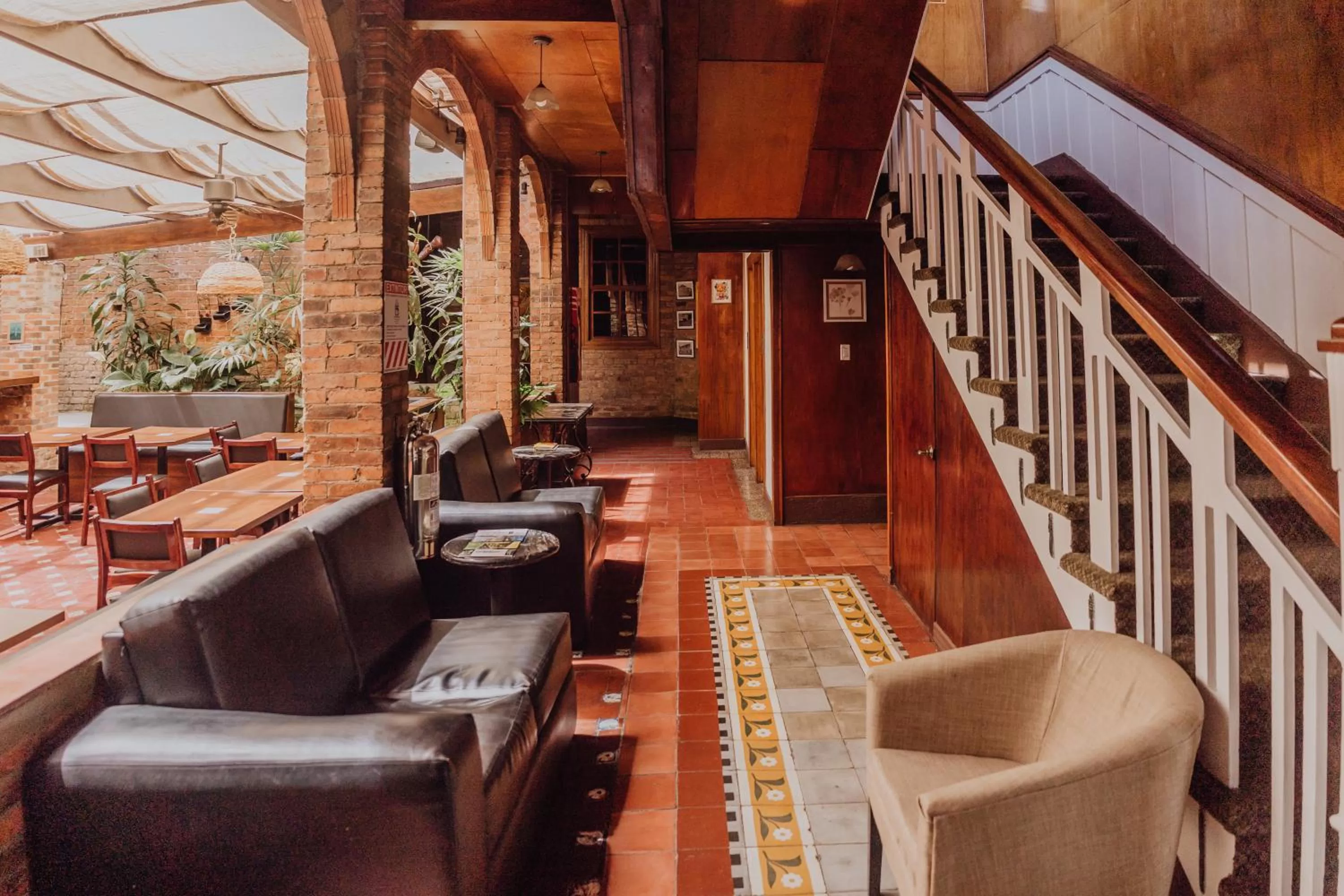 Lounge or bar in Hotel Dunn Inn