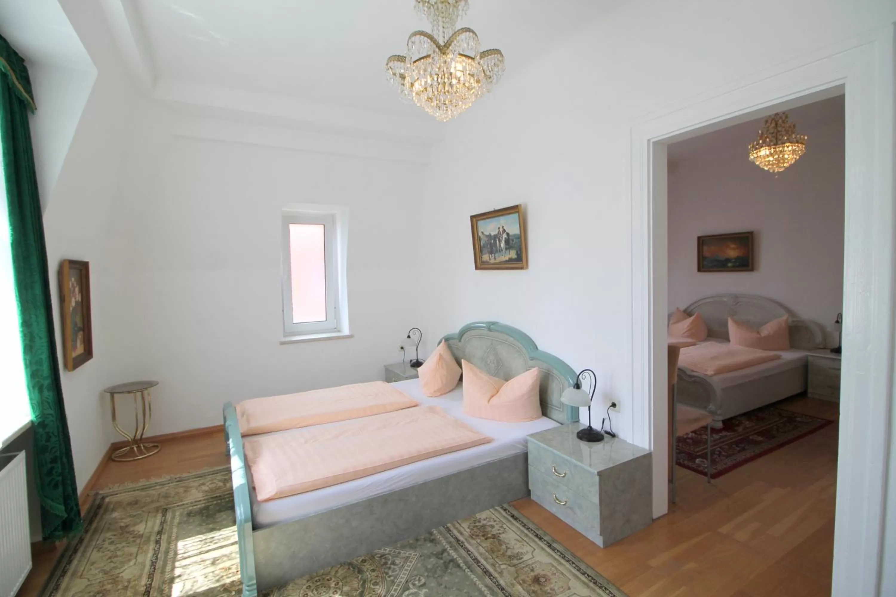 Classic Quadruple Room in Hotel Zu den Linden