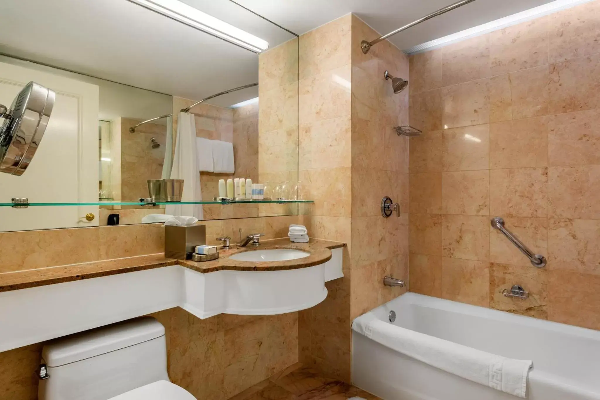 Photo of the whole room, Bathroom in Omni Berkshire Place