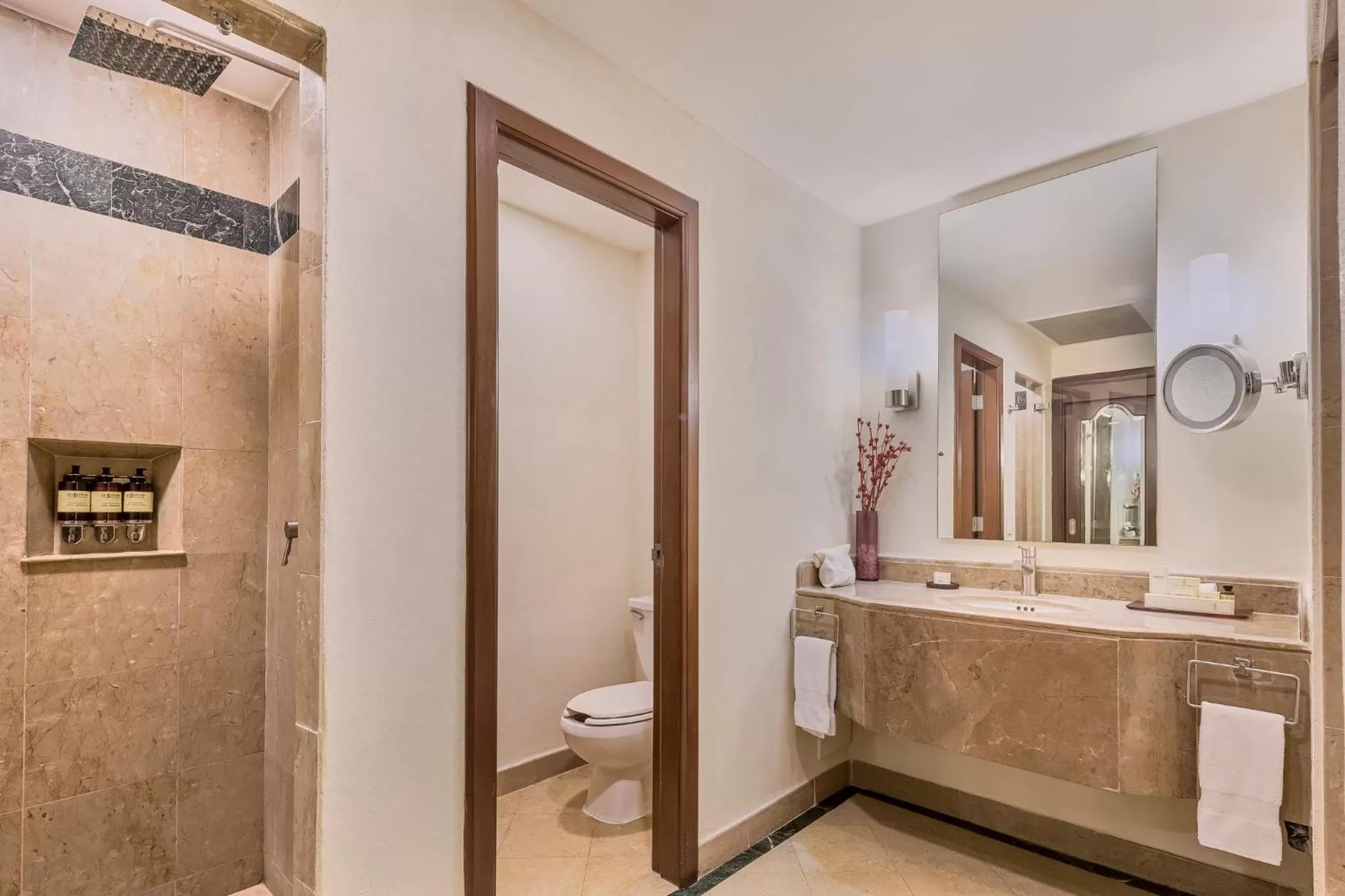 Photo of the whole room in Fiesta Americana Merida