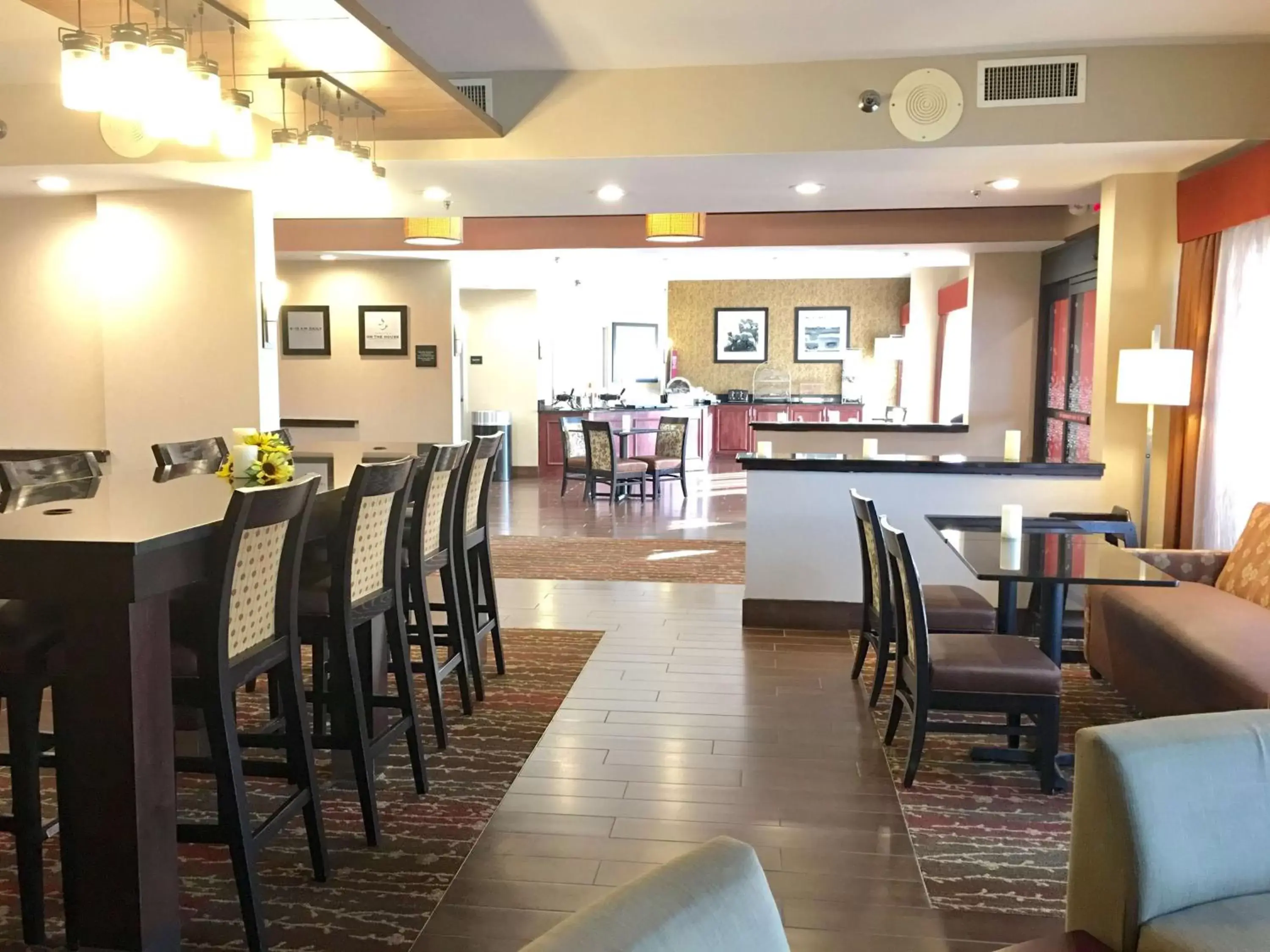 Breakfast, Restaurant/Places to Eat in Hampton Inn Sevierville