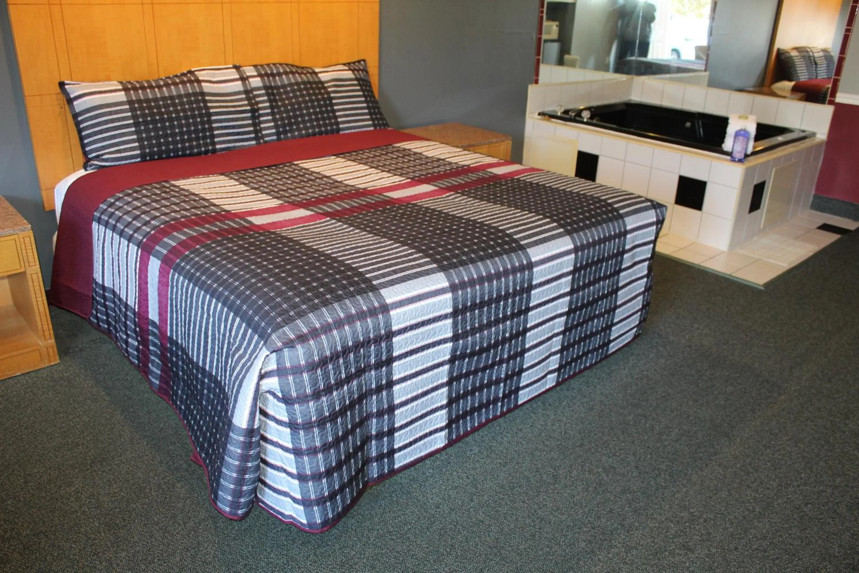 Bed in Liberty Inn Absecon Atlantic City