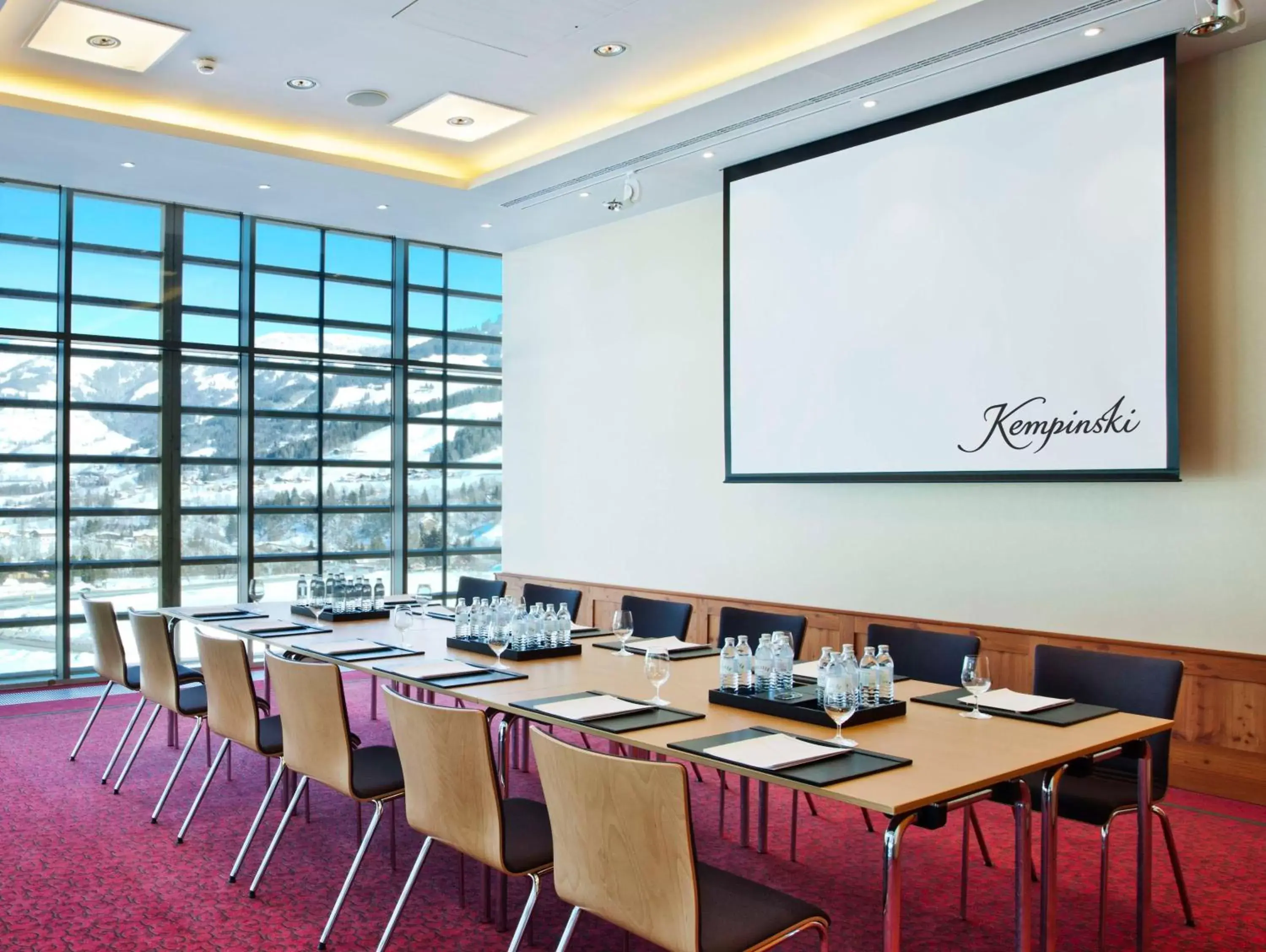 Meeting/conference room in Kempinski Hotel Das Tirol