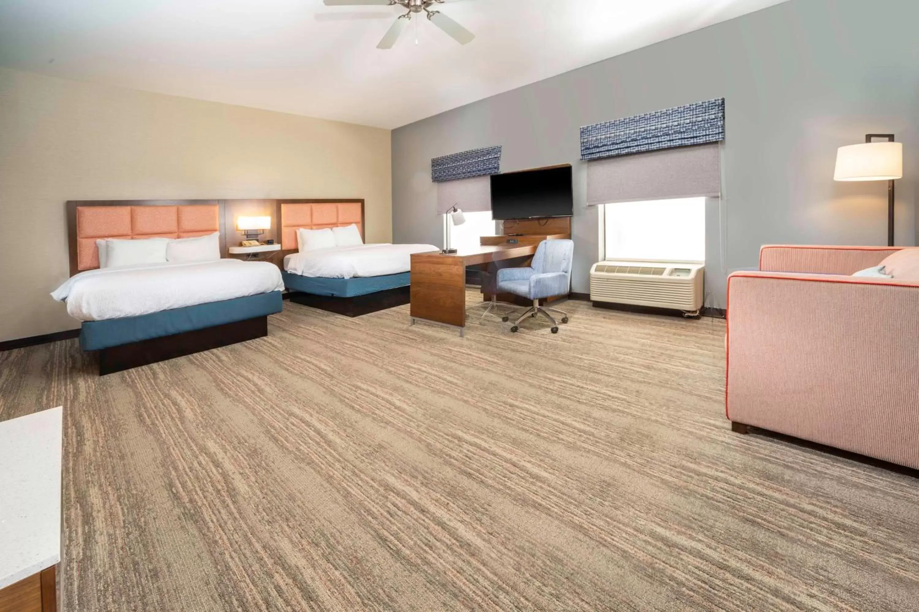 Bedroom in Hampton Inn By Hilton And Suites New Iberia