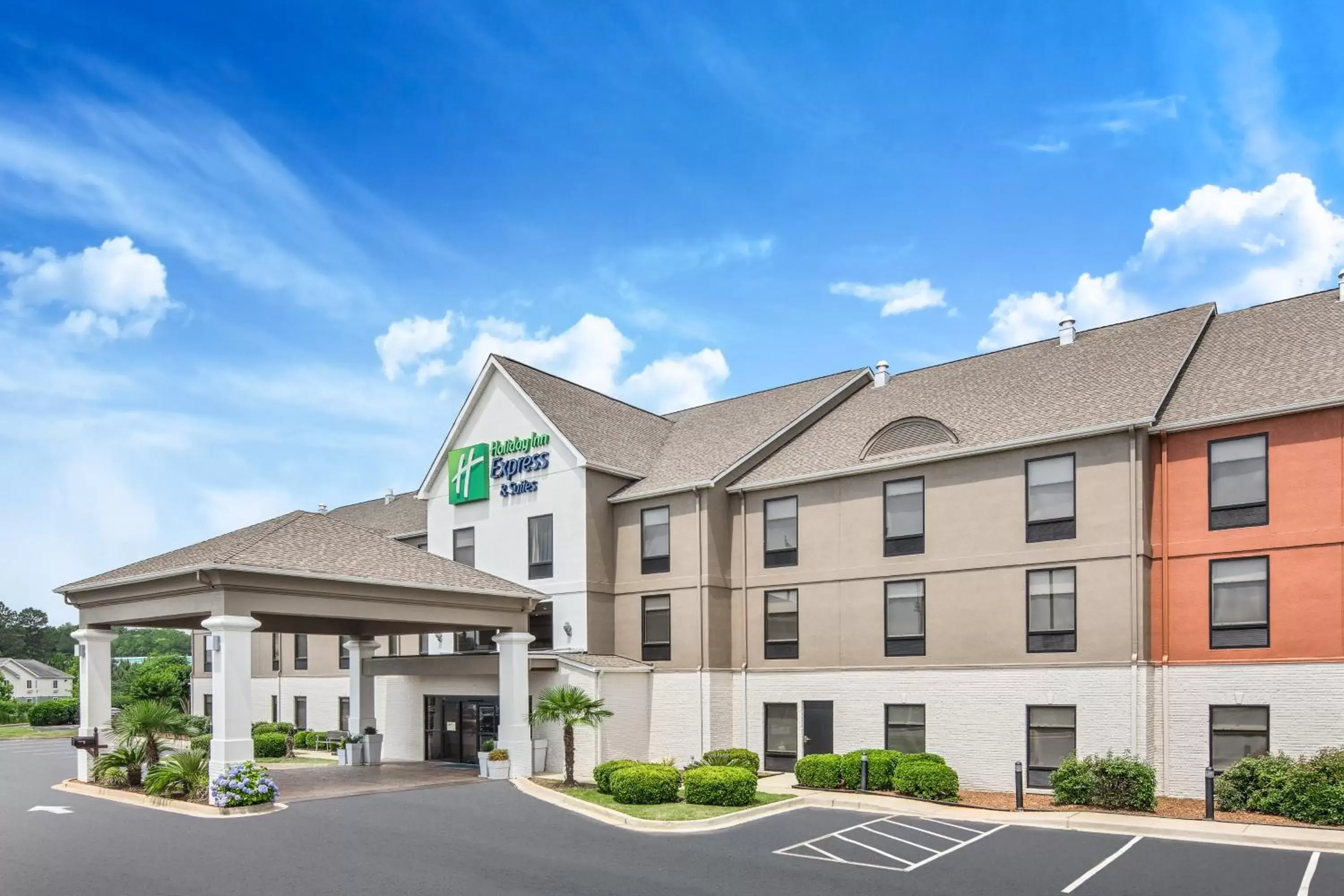 Property Building in Holiday Inn Express Hotels & Suites Greenville-Spartanburg/Duncan, an IHG Hotel