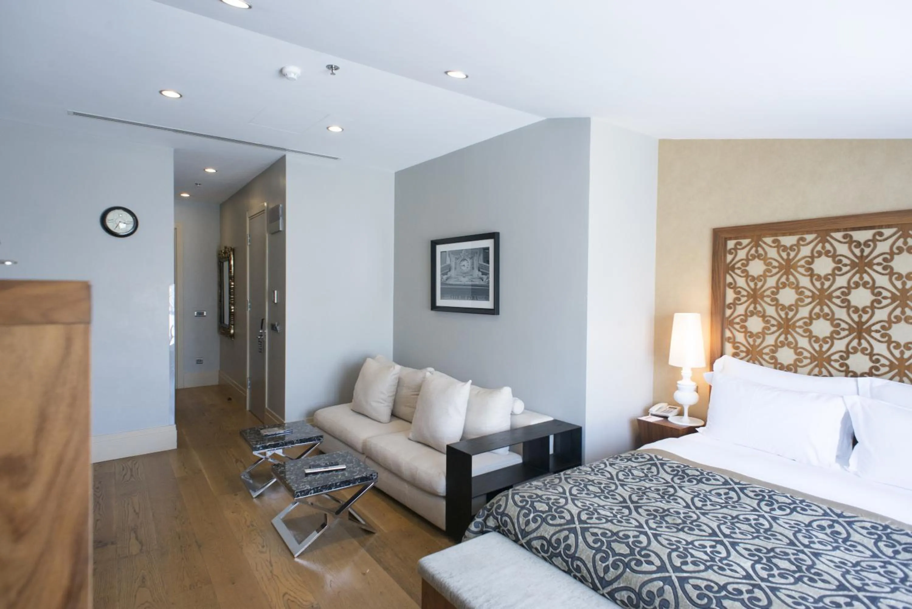 Photo of the whole room, Bed in Taksim Prelude Hotel