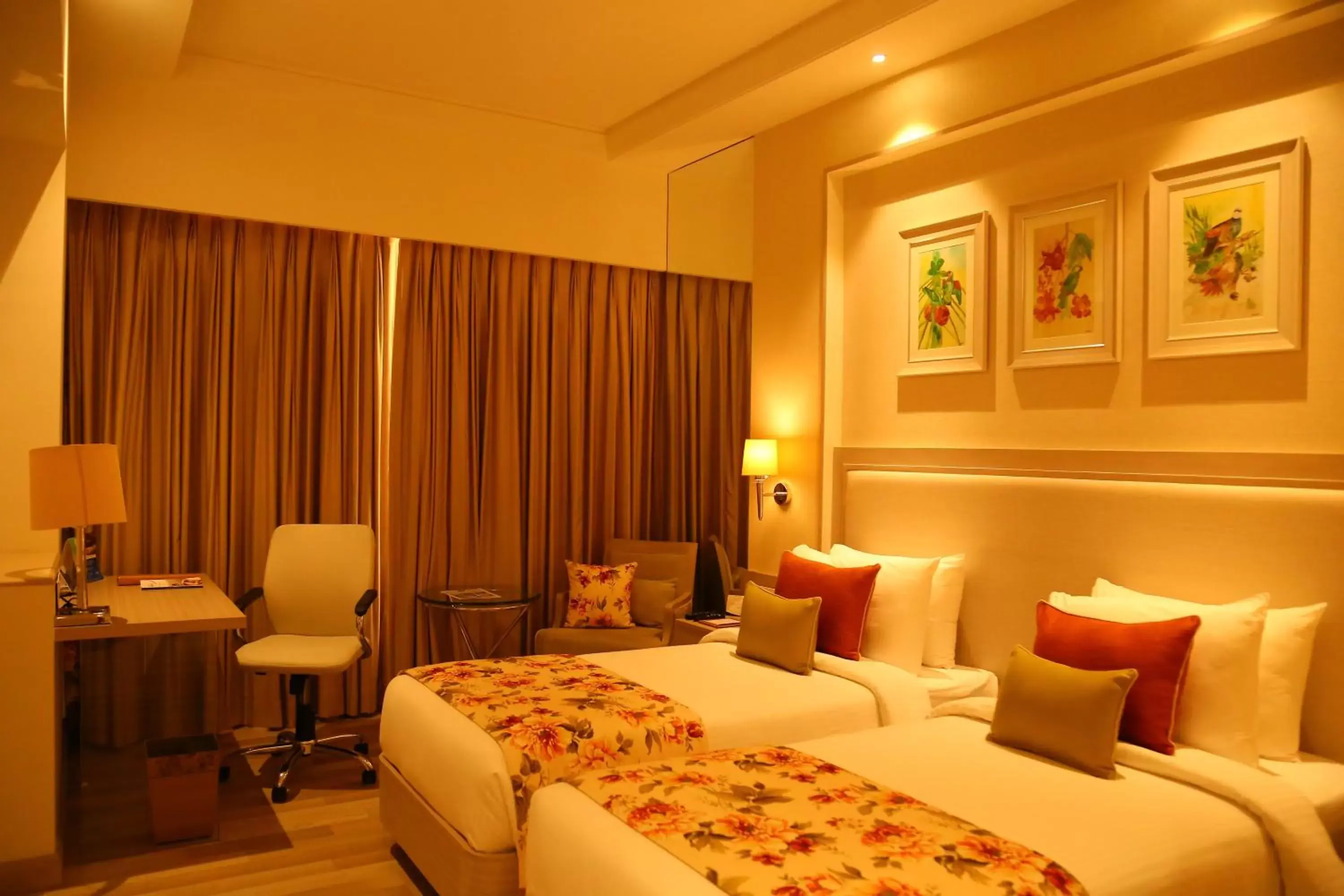Deluxe Room 2 Twin Beds in Efcee Sarovar Premiere Bhavnagar Deluxe Room 2 Twin Beds in Efcee Sarovar Premiere Bhavnagar