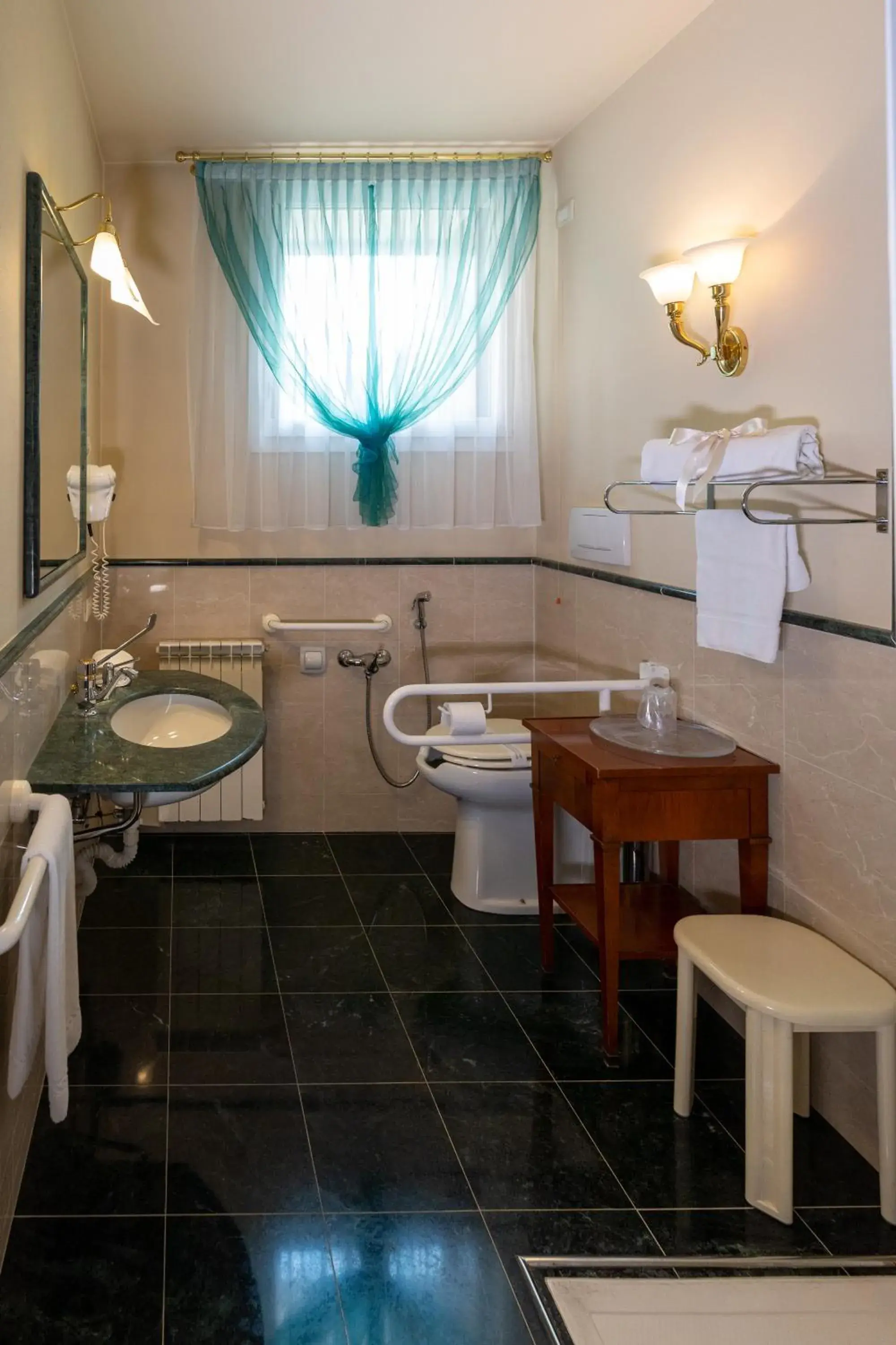 Bathroom in Le Muse Hotel