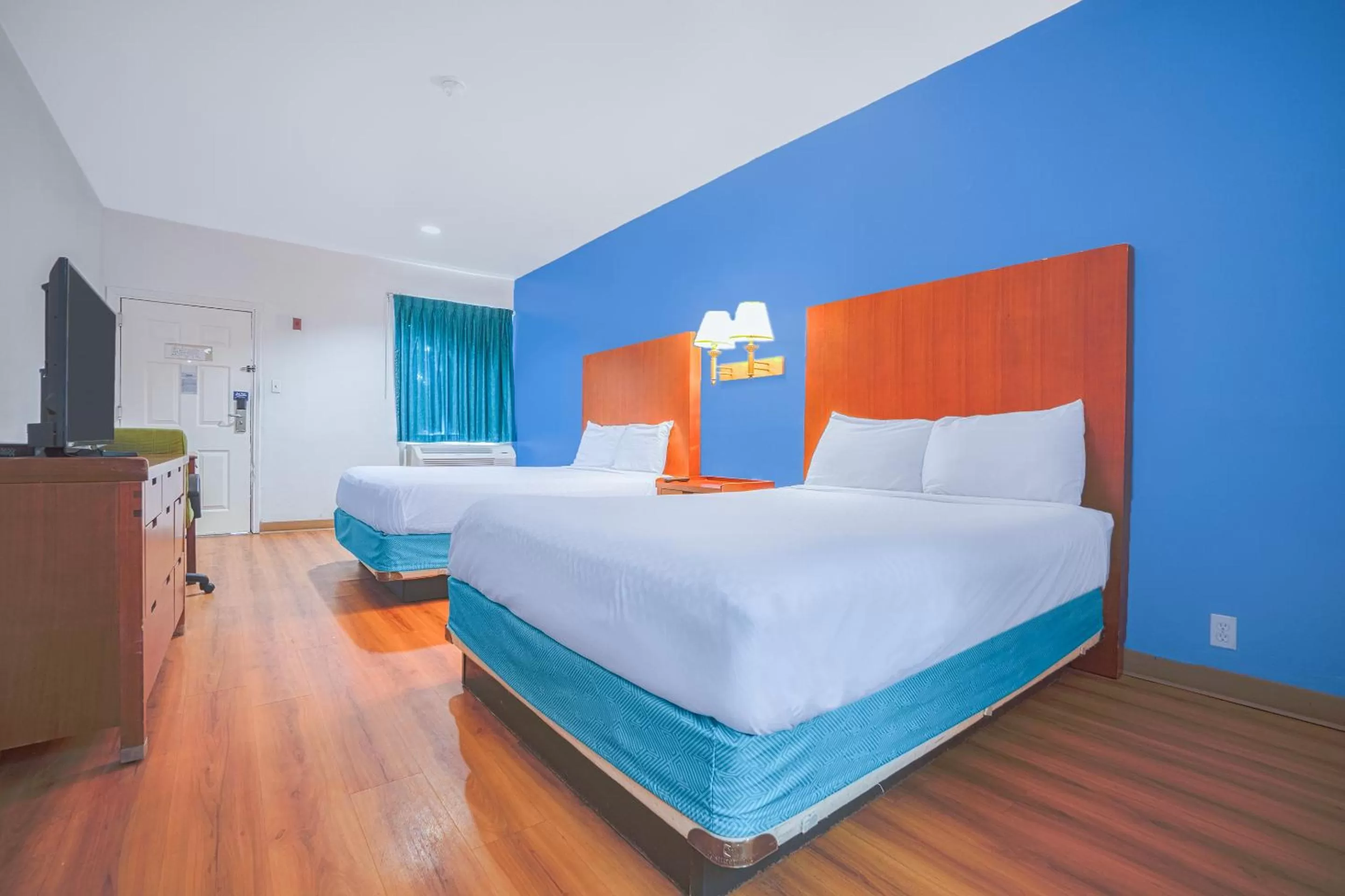 2 Queen Bed Smoking in Island Inn By OYO Galveston Beach, TX