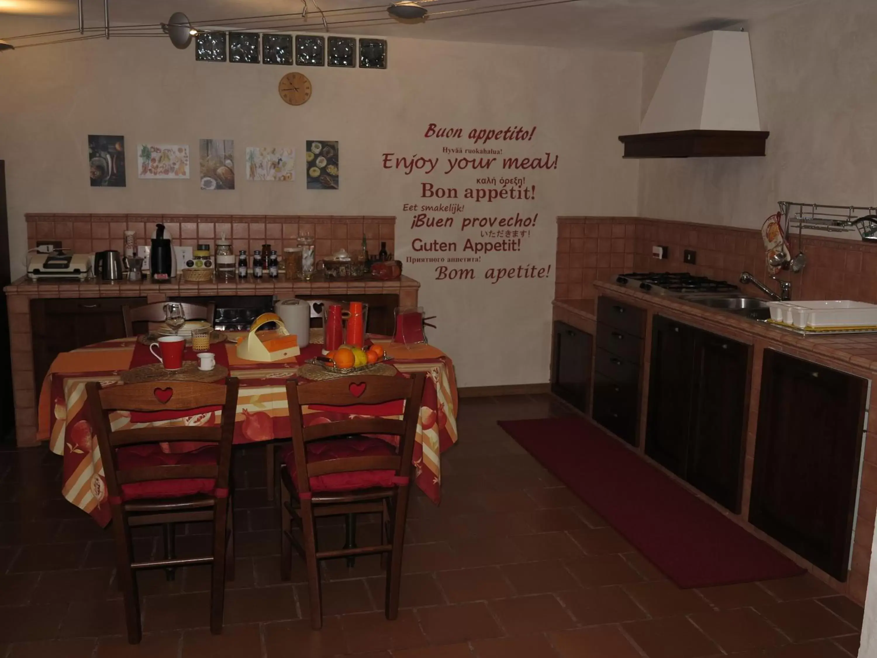 Kitchen or kitchenette, Restaurant/Places to Eat in BiancoCancello