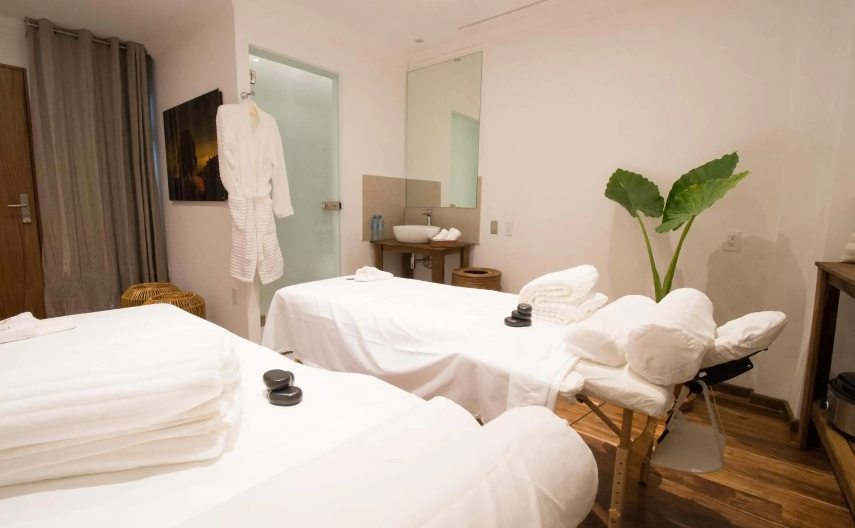 Massage in Casa Santiago Hotel Boutique