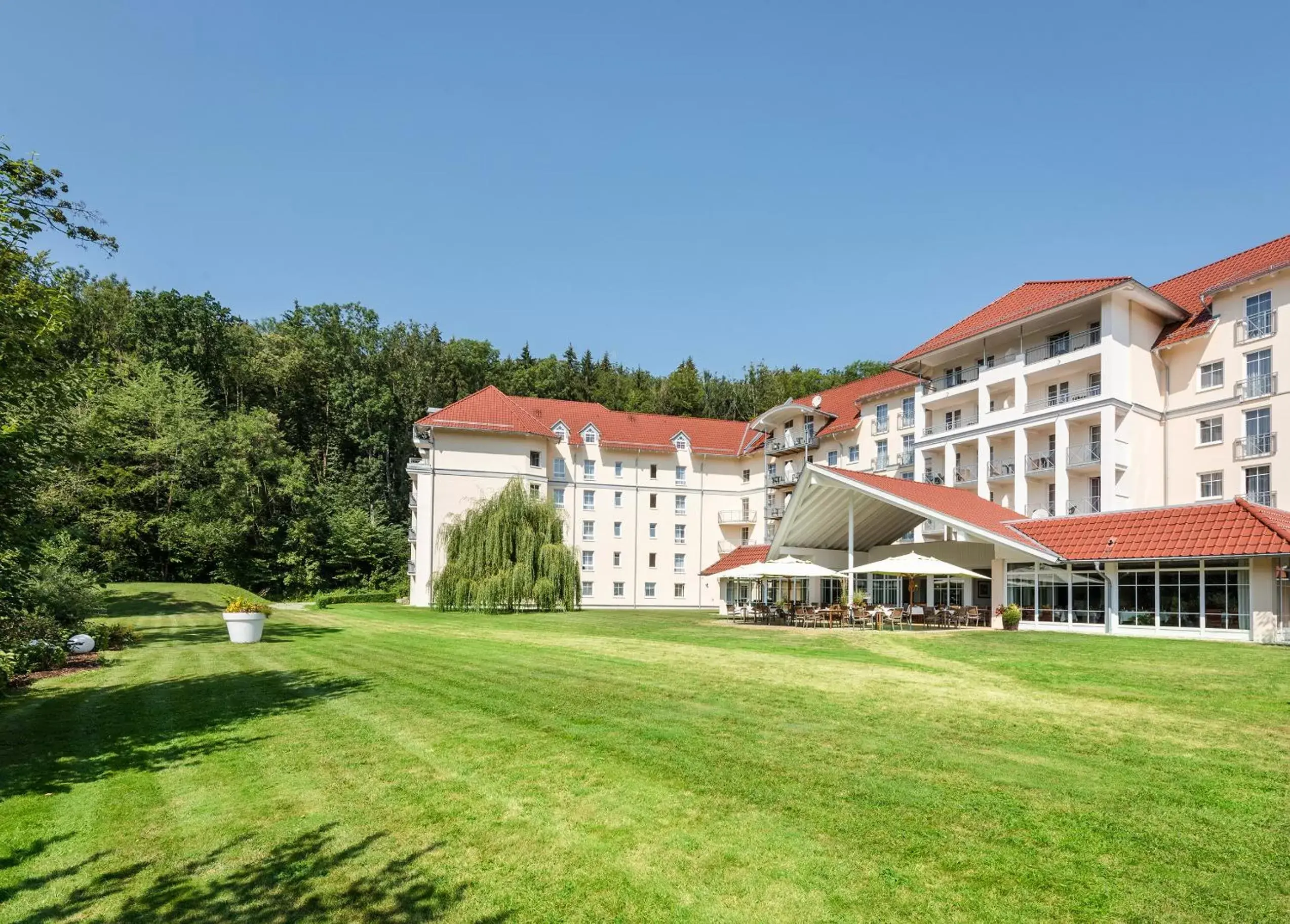 Facade/entrance, Property Building in Best Western Plus Parkhotel Maximilian Ottobeuren