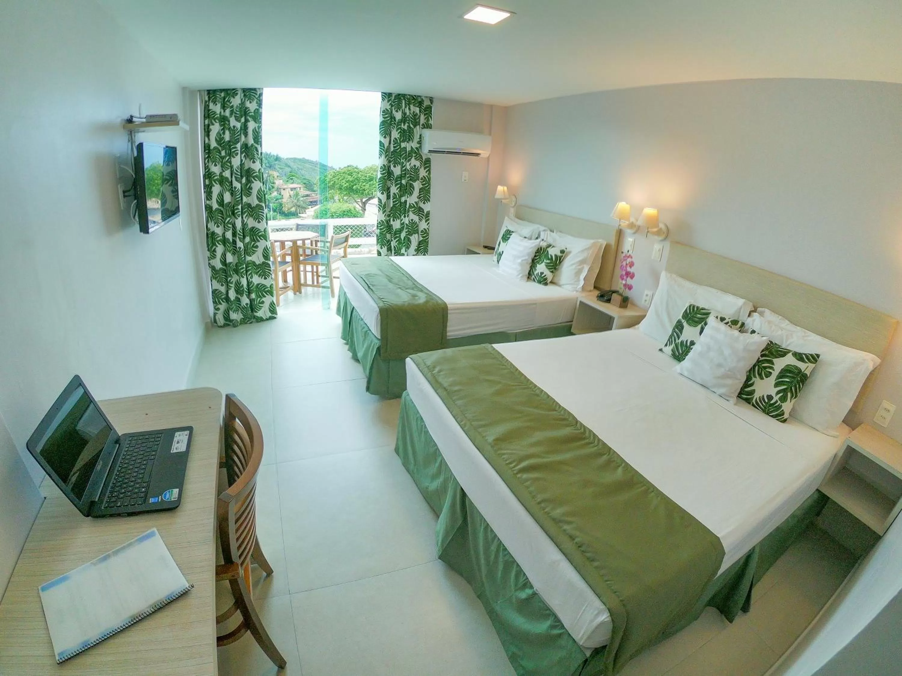 Photo of the whole room, Bed in Hotel Experience João Fernandes