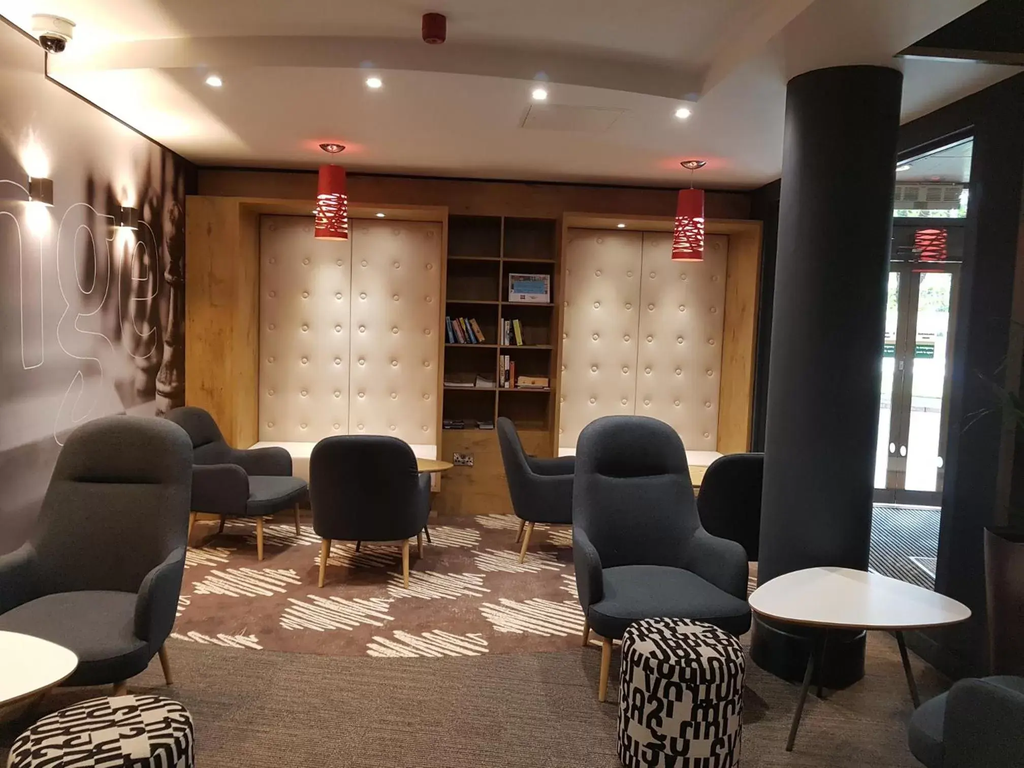 Lobby or reception in Ibis Sheffield City