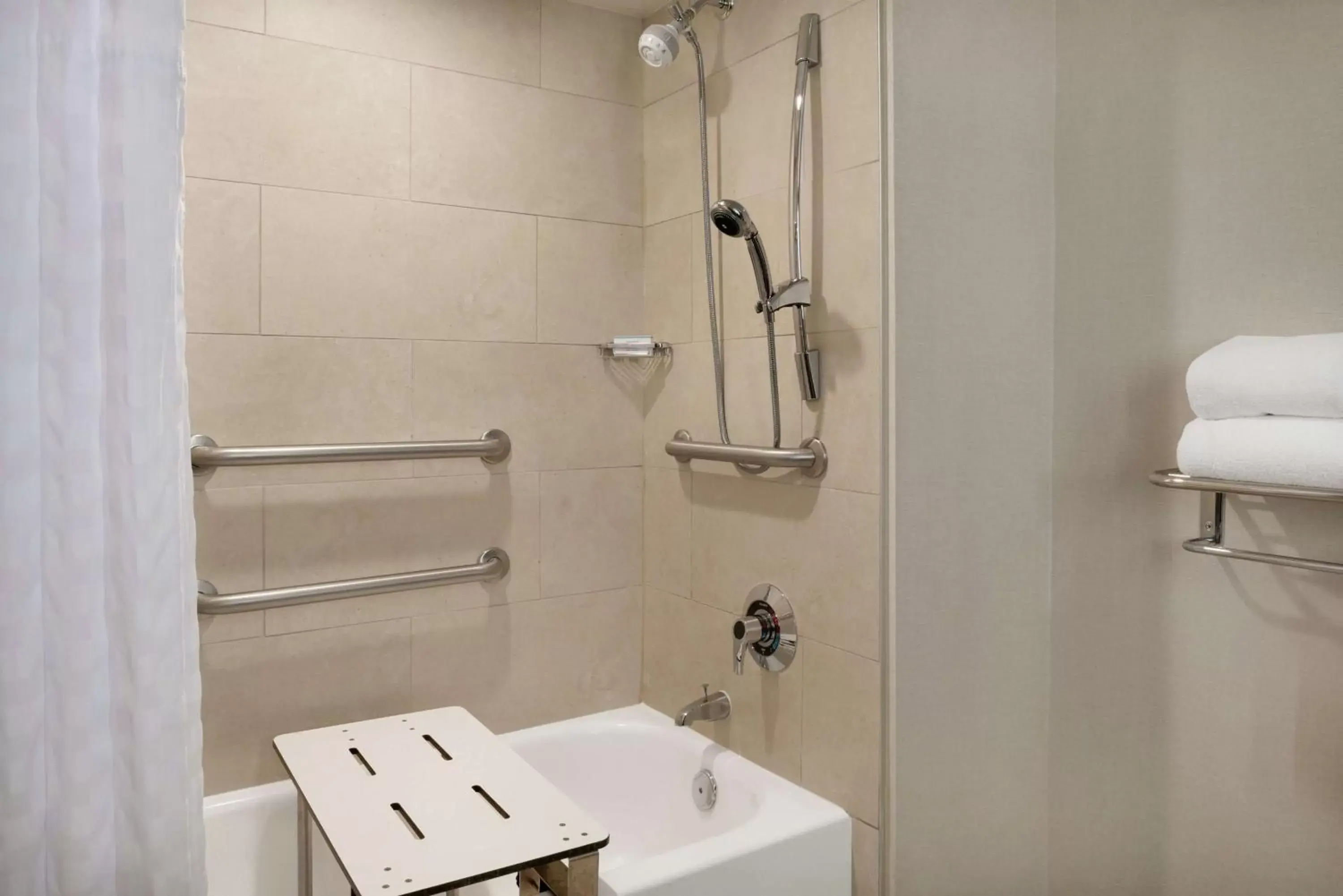 Bathroom in Embassy Suites Cincinnati - RiverCenter