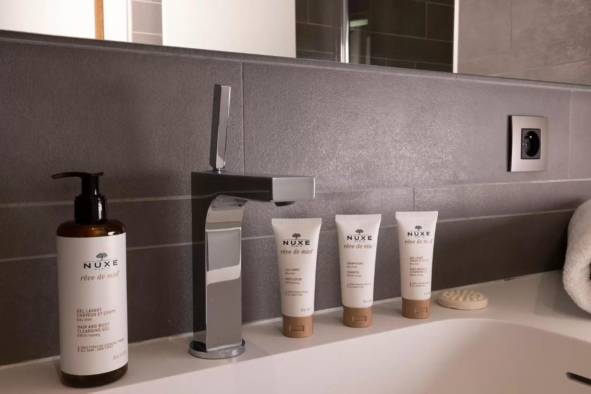 Bathroom in L-Avenue Bathroom in L-Avenue