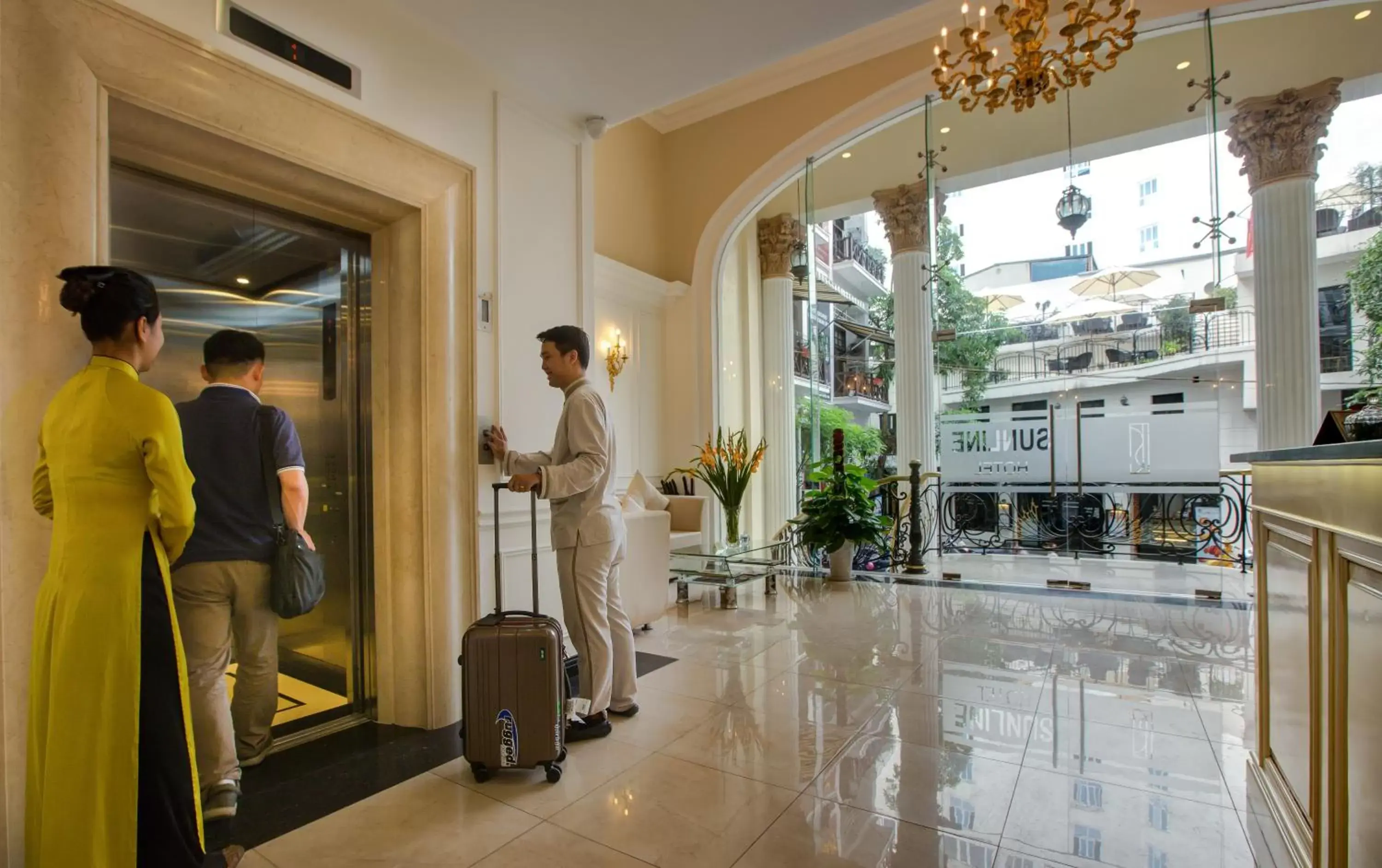 Lobby or reception in Sunline Hotel