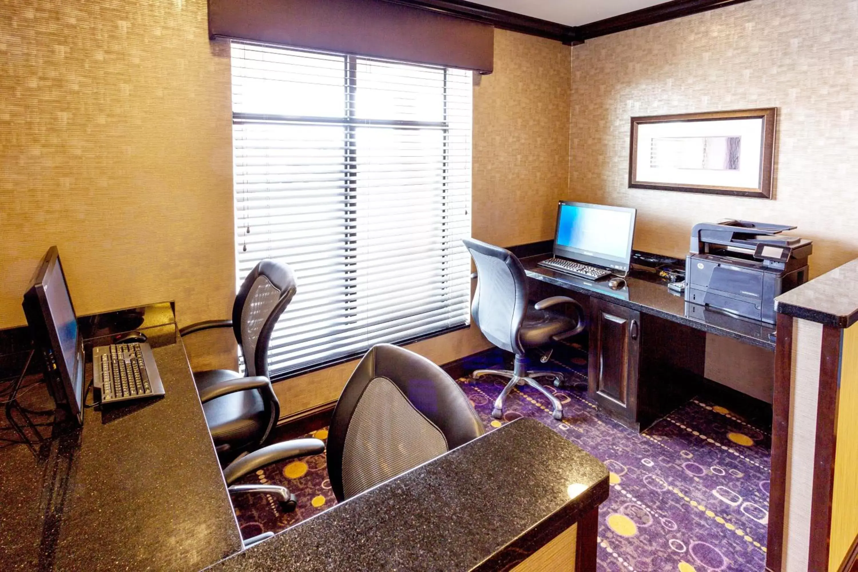 Business facilities, Business Area/Conference Room in Holiday Inn Express Hotel & Suites Billings, an IHG Hotel