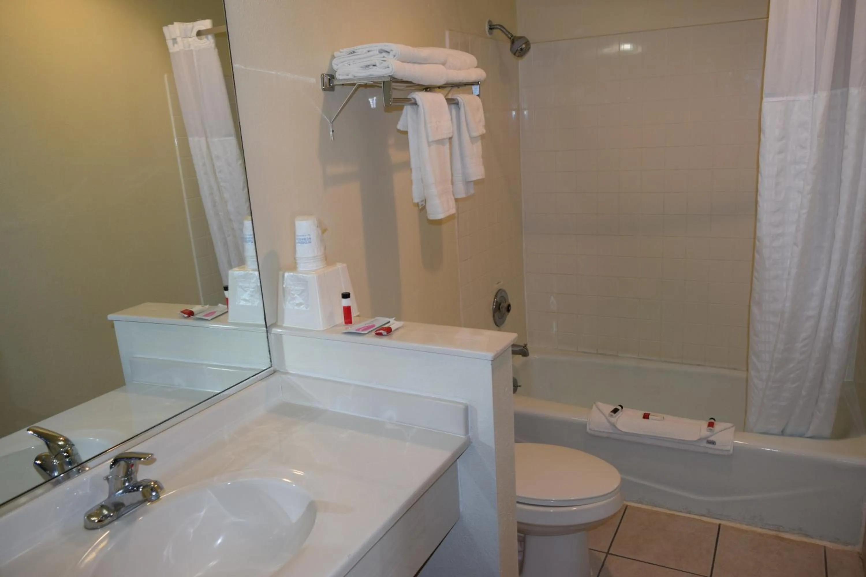 Days Inn by Wyndham Portage Cascade Mountain area