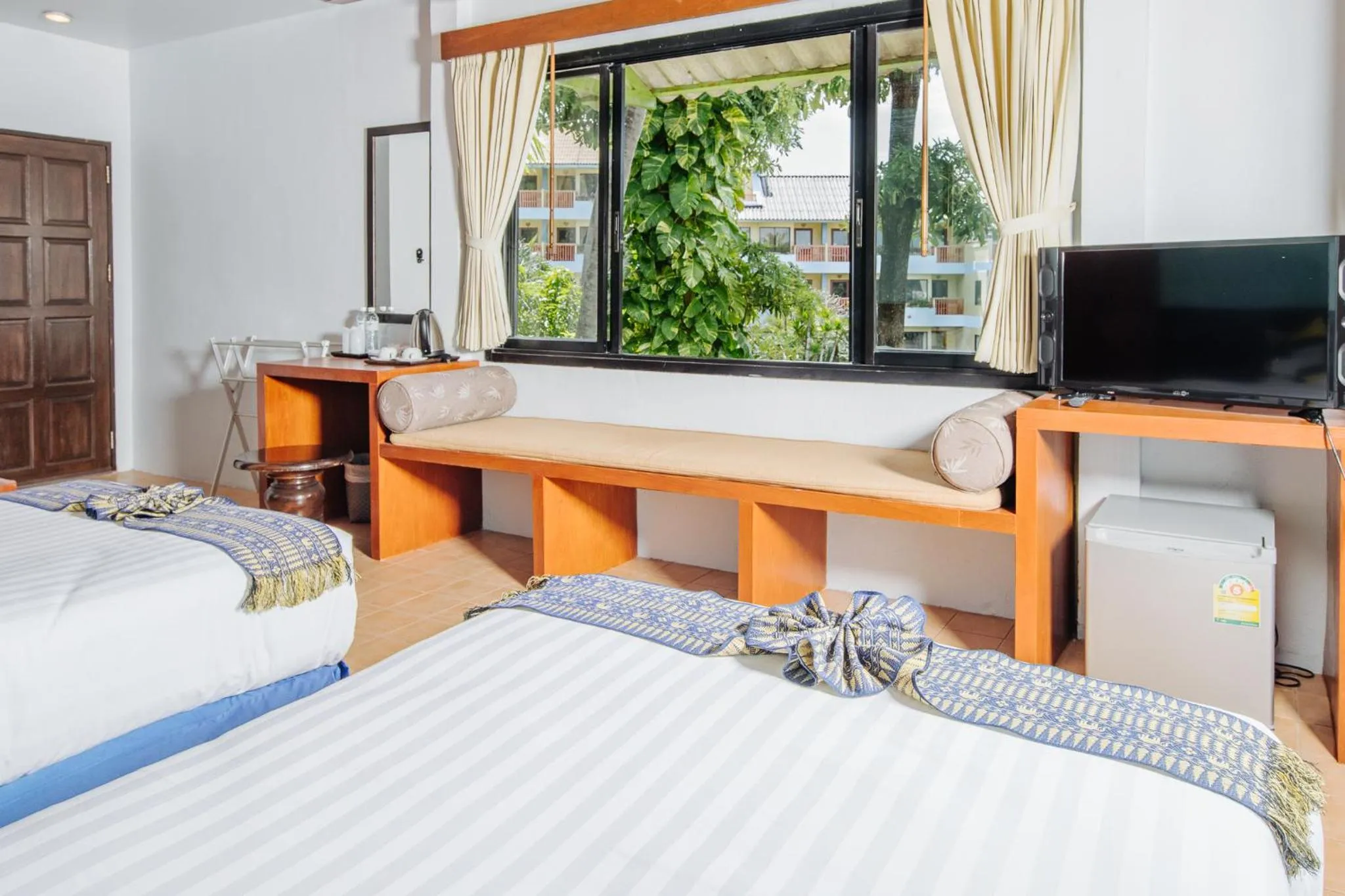 TV and multimedia, Bed in Karona Resort & Spa - SHA Extra Plus