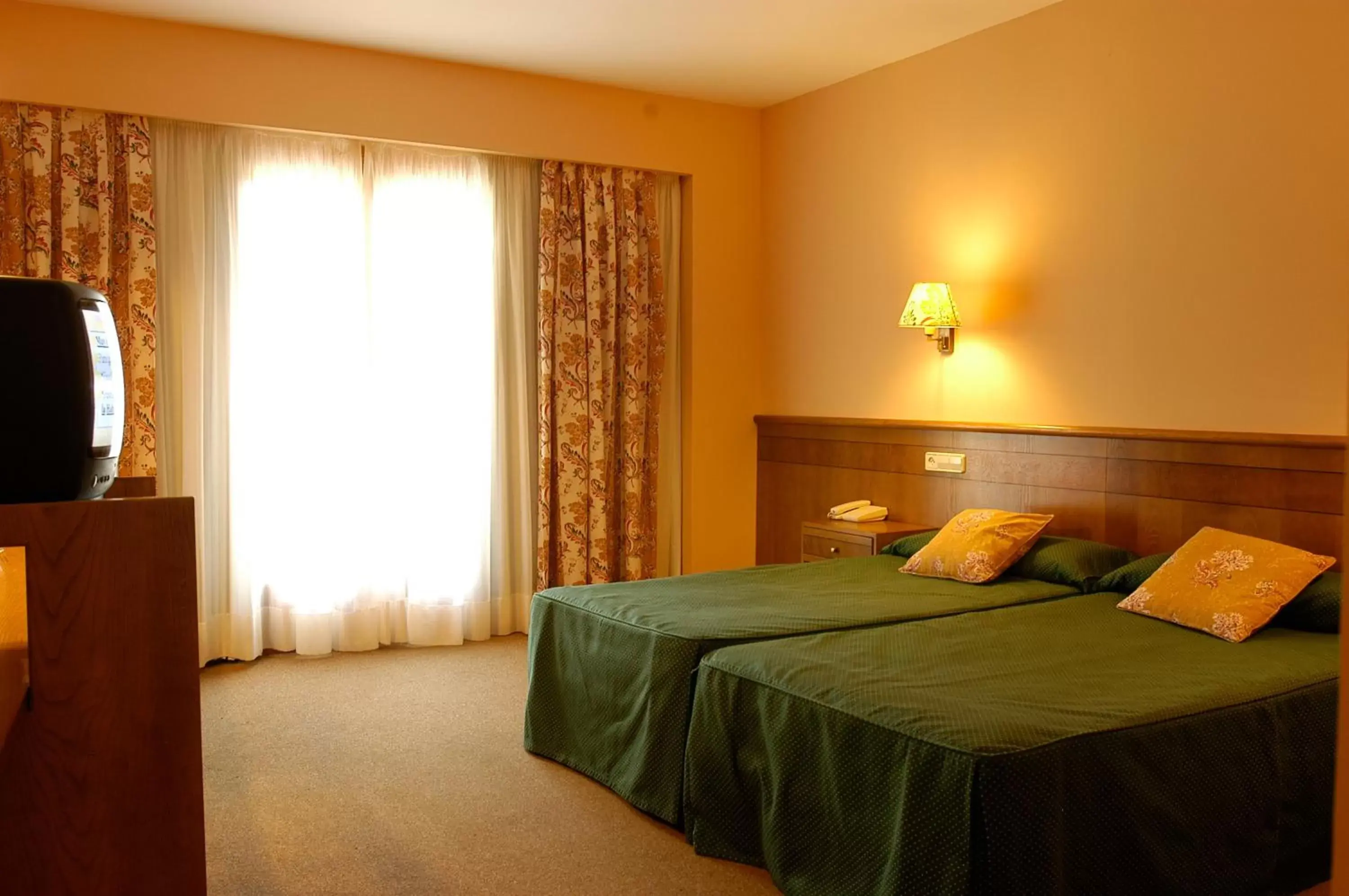 Photo of the whole room, Bed in SOMMOS Hotel Benasque Spa