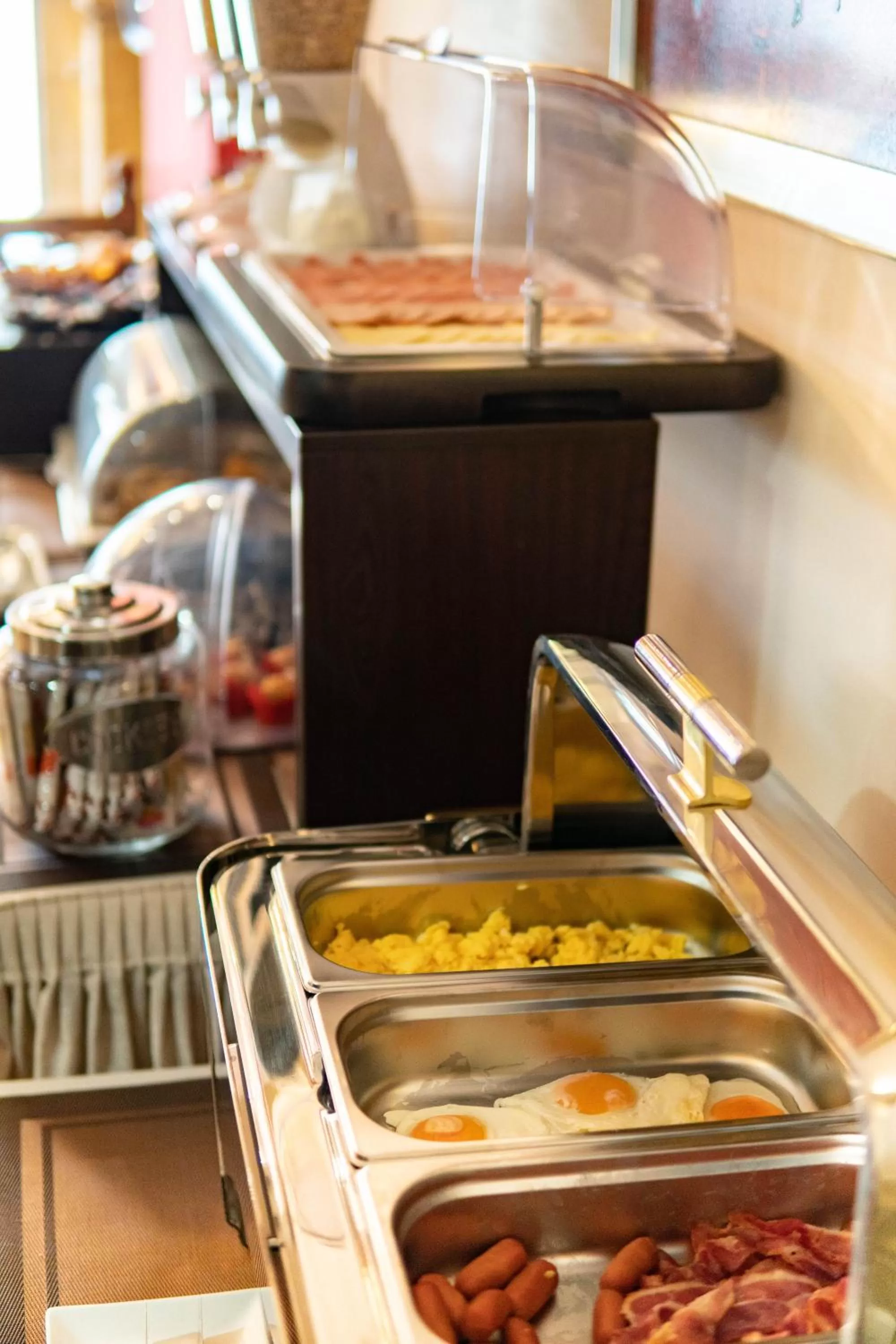 Food and drinks in Argo Hotel Piraeus