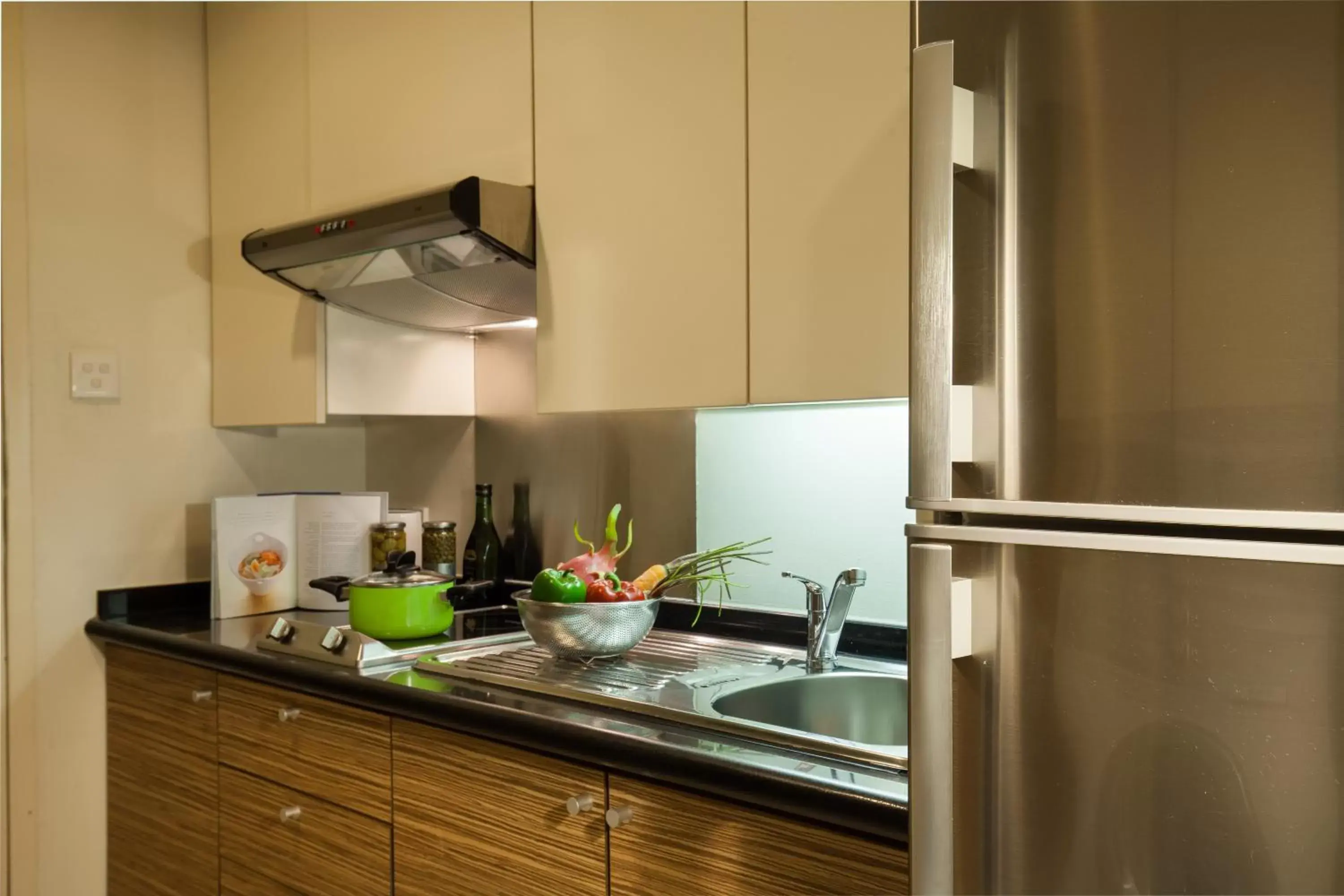 Kitchen or kitchenette, Kitchen/Kitchenette in Somerset Chancellor Court