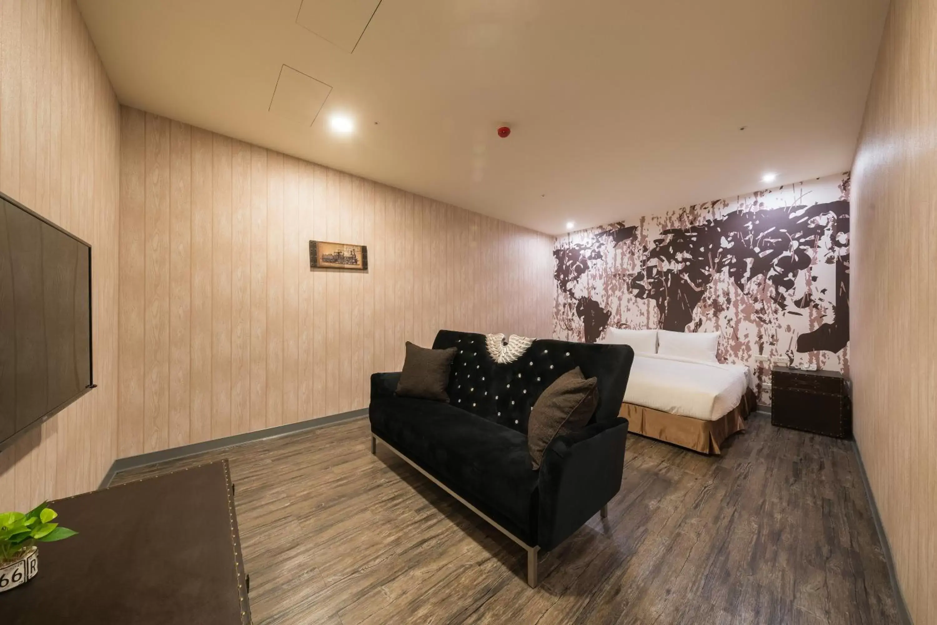 Living room, Seating Area in Skyone Hotel