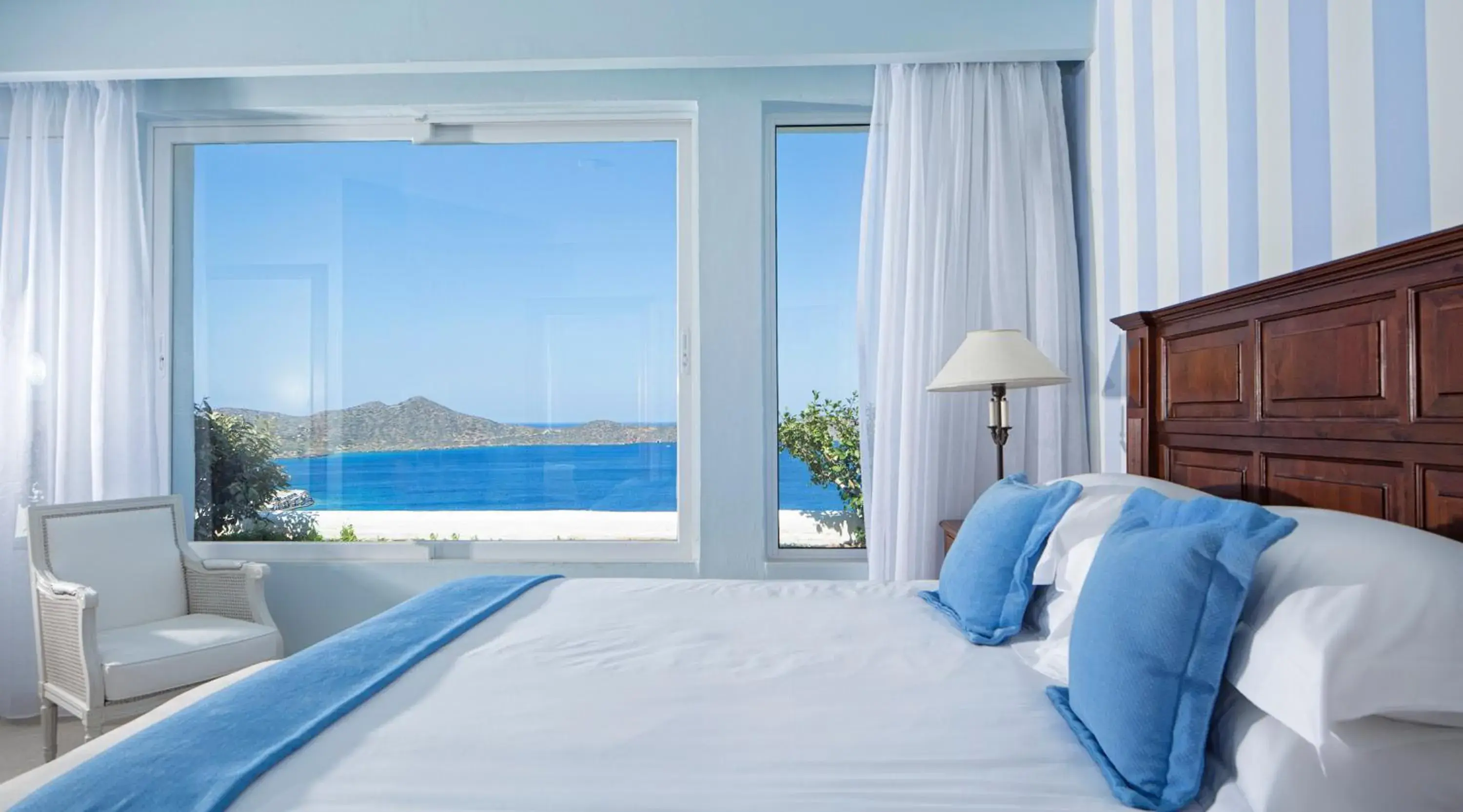 Bed in Elounda Gulf Villas by Sandglass