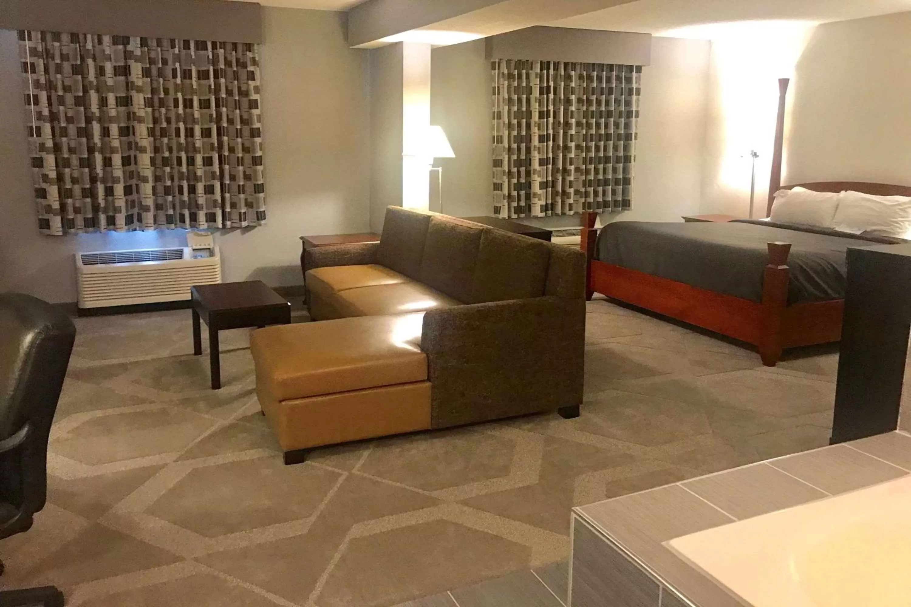 Photo of the whole room in Days Inn by Wyndham Conneaut