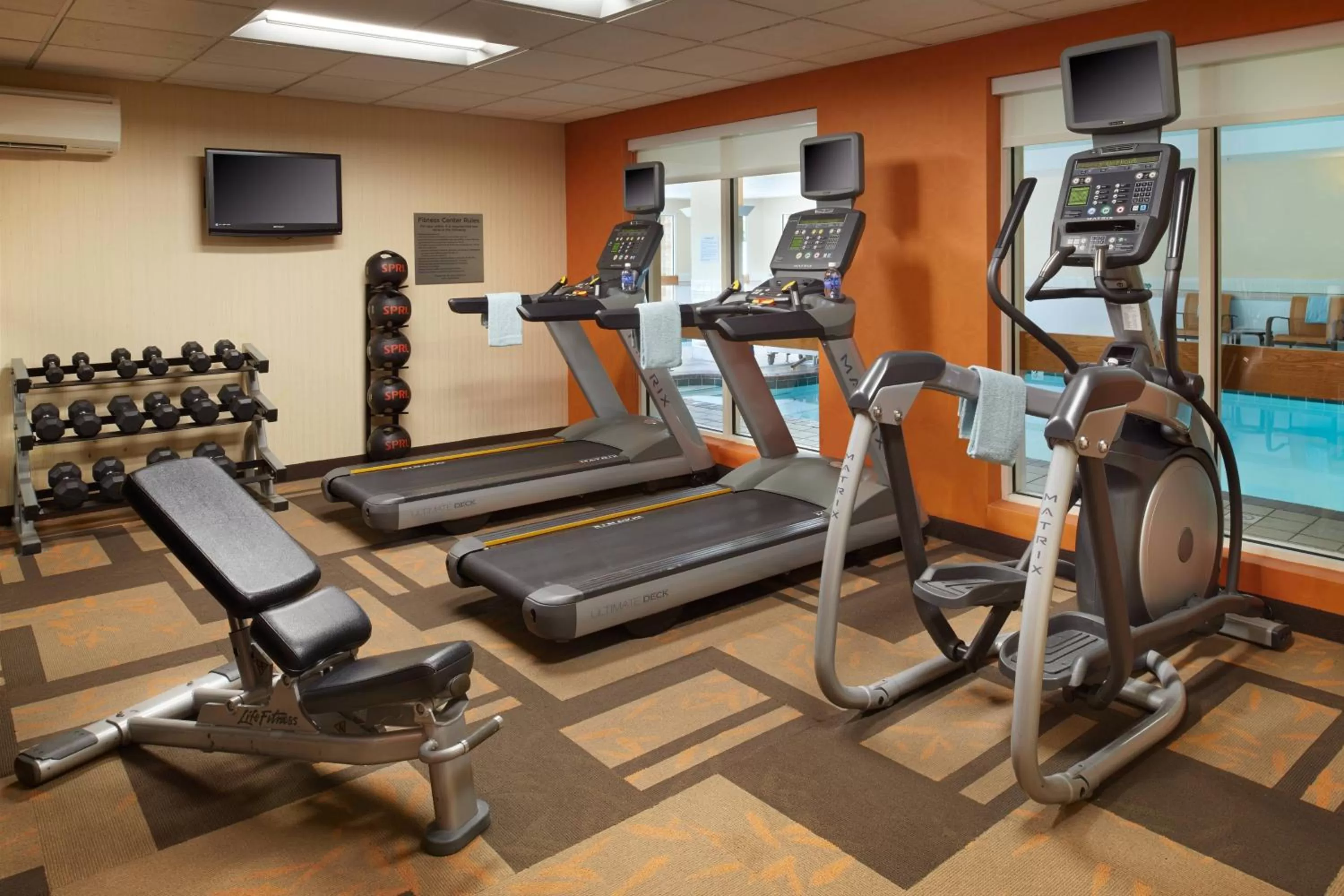 Fitness centre/facilities in Courtyard Cleveland Independence