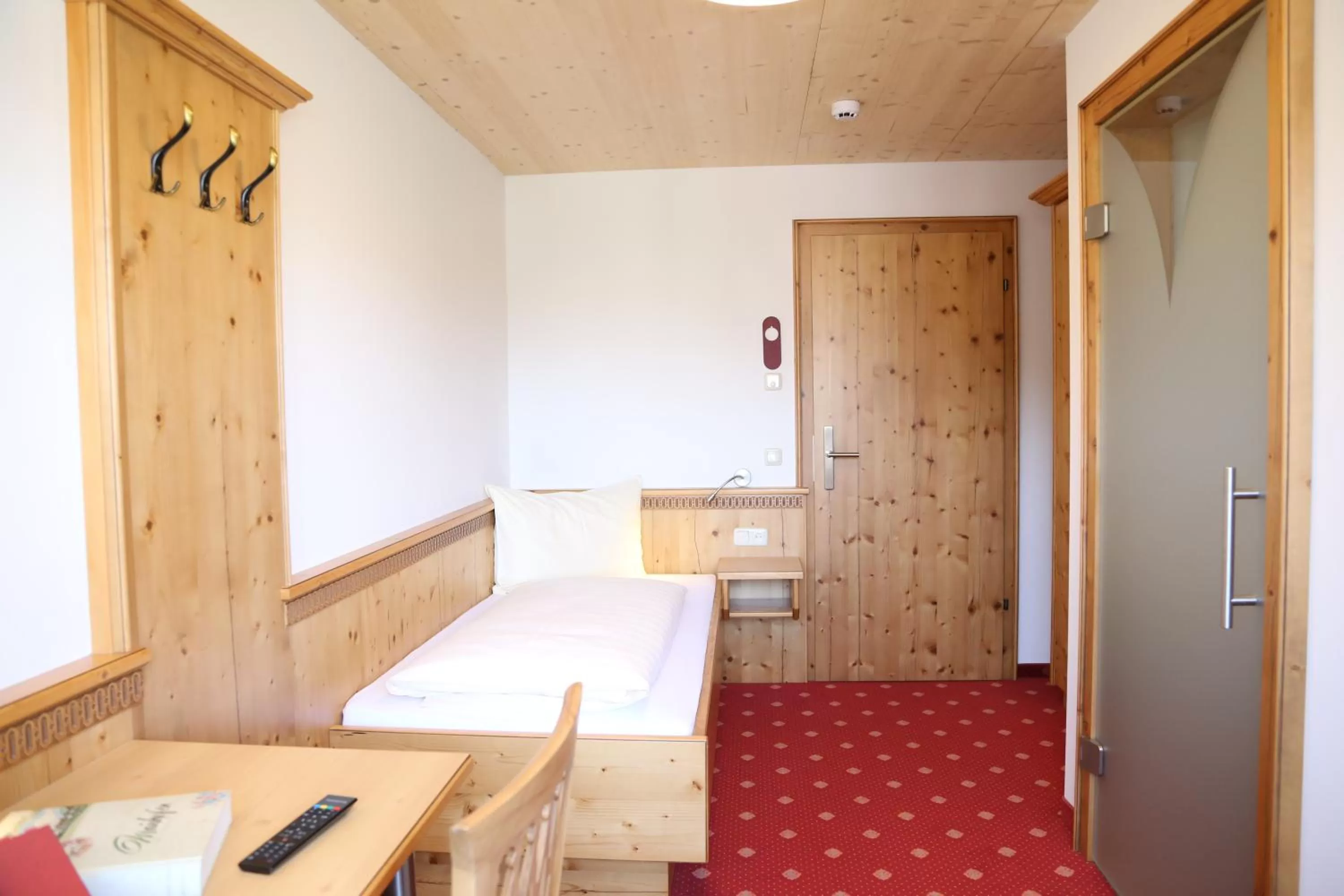 Photo of the whole room in Hotel Quehenberger