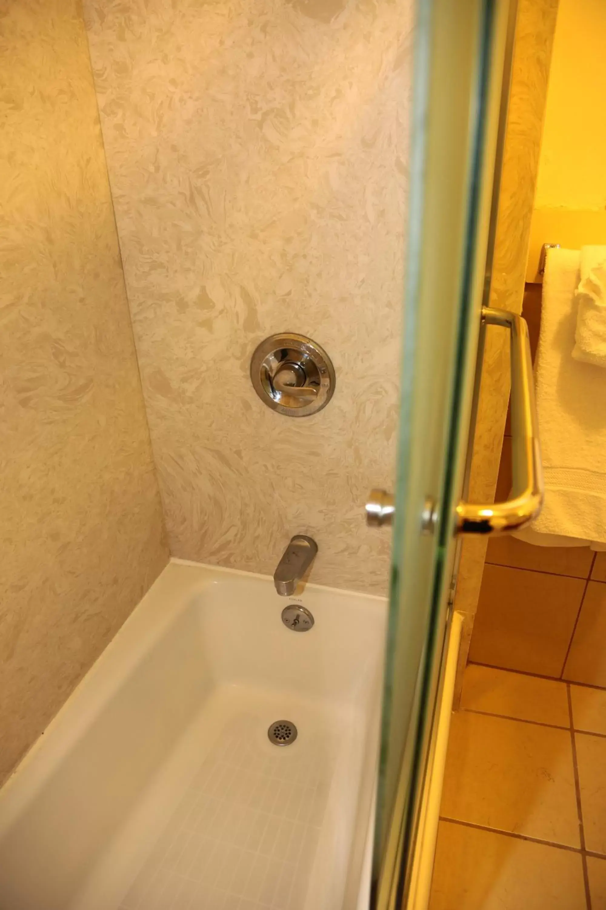 Bathroom in Nash Hotel