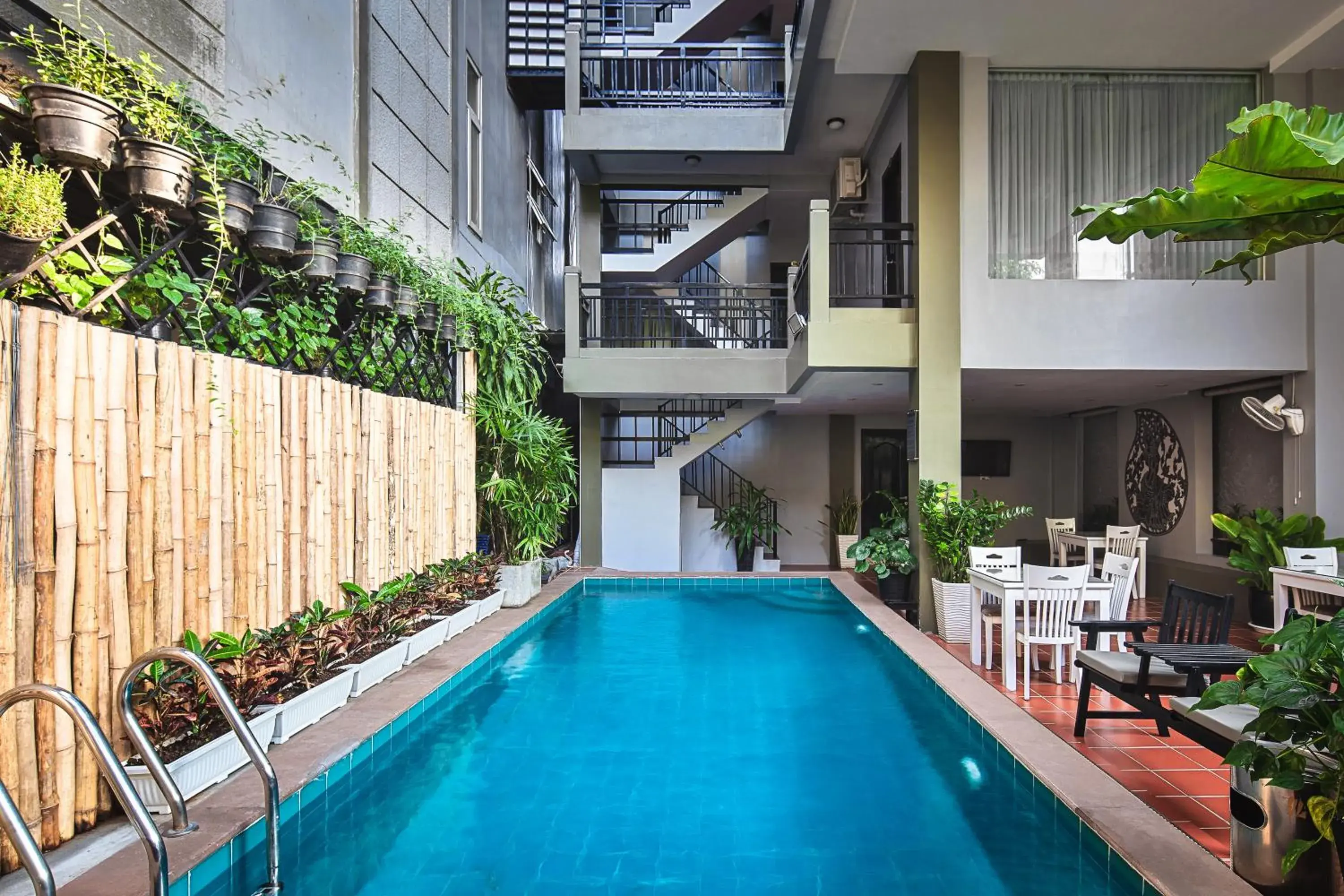 Swimming Pool in Apsor Palace Hotel