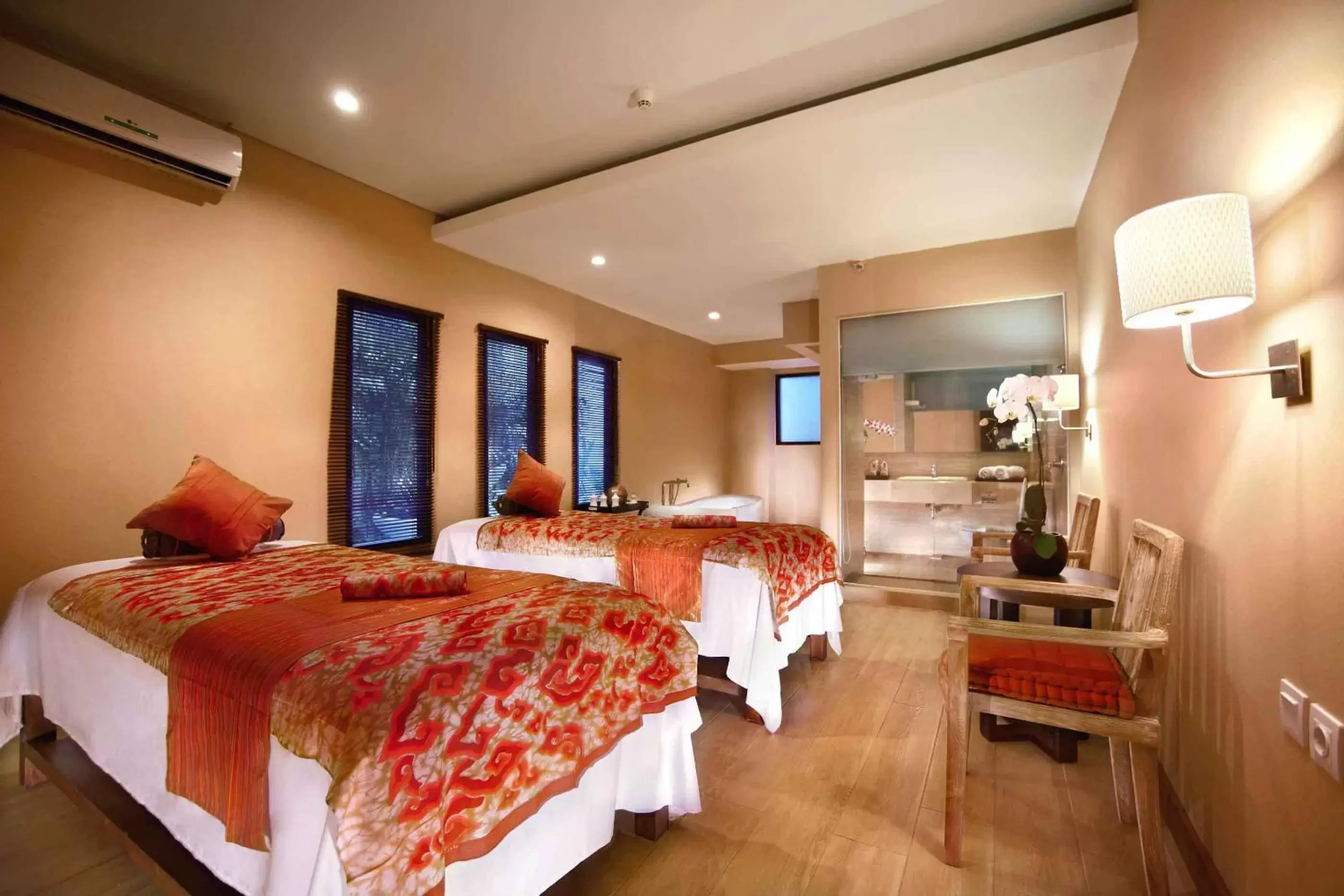 Bedroom in Harper Kuta Hotel by ASTON